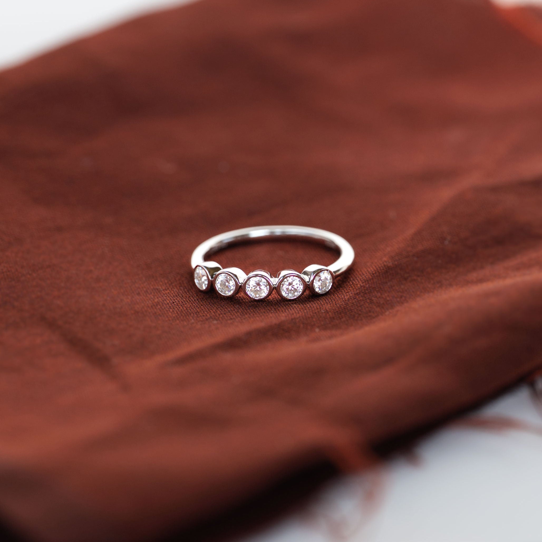 Moissanite Wedding Band Half Eternity, 5 stone Moissanite Diamond Ring Silver 925 Anti-tarnish, Simple Wedding Band for Women Birthday Gifts, 5th Anniversary Gift for Wife