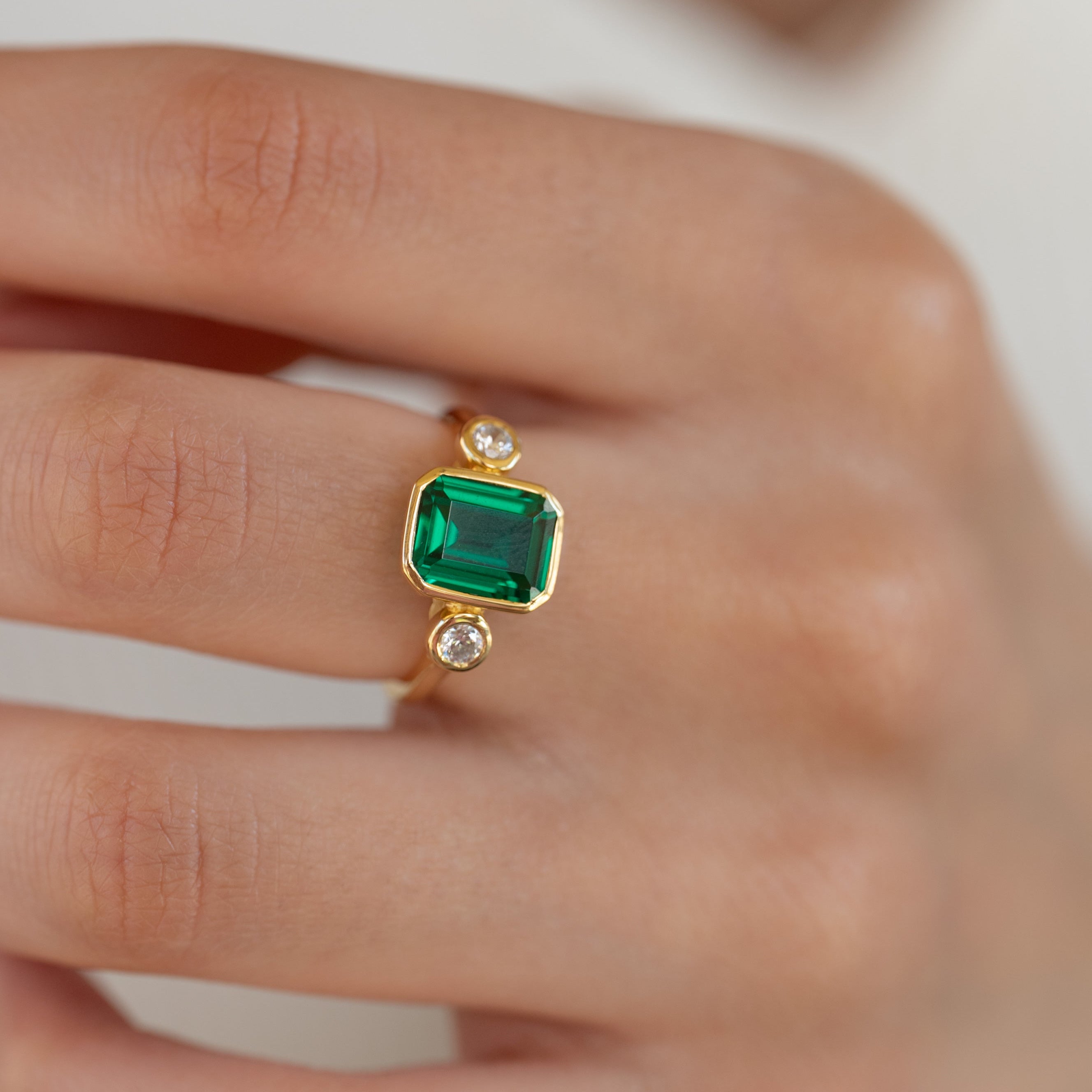 Emerald Statement Ring Gold, May Birthstone, Modern Contemporary Ring, Green Gemstone Ring, Birthday Gift, Graduation Anniversary Mom Gifts