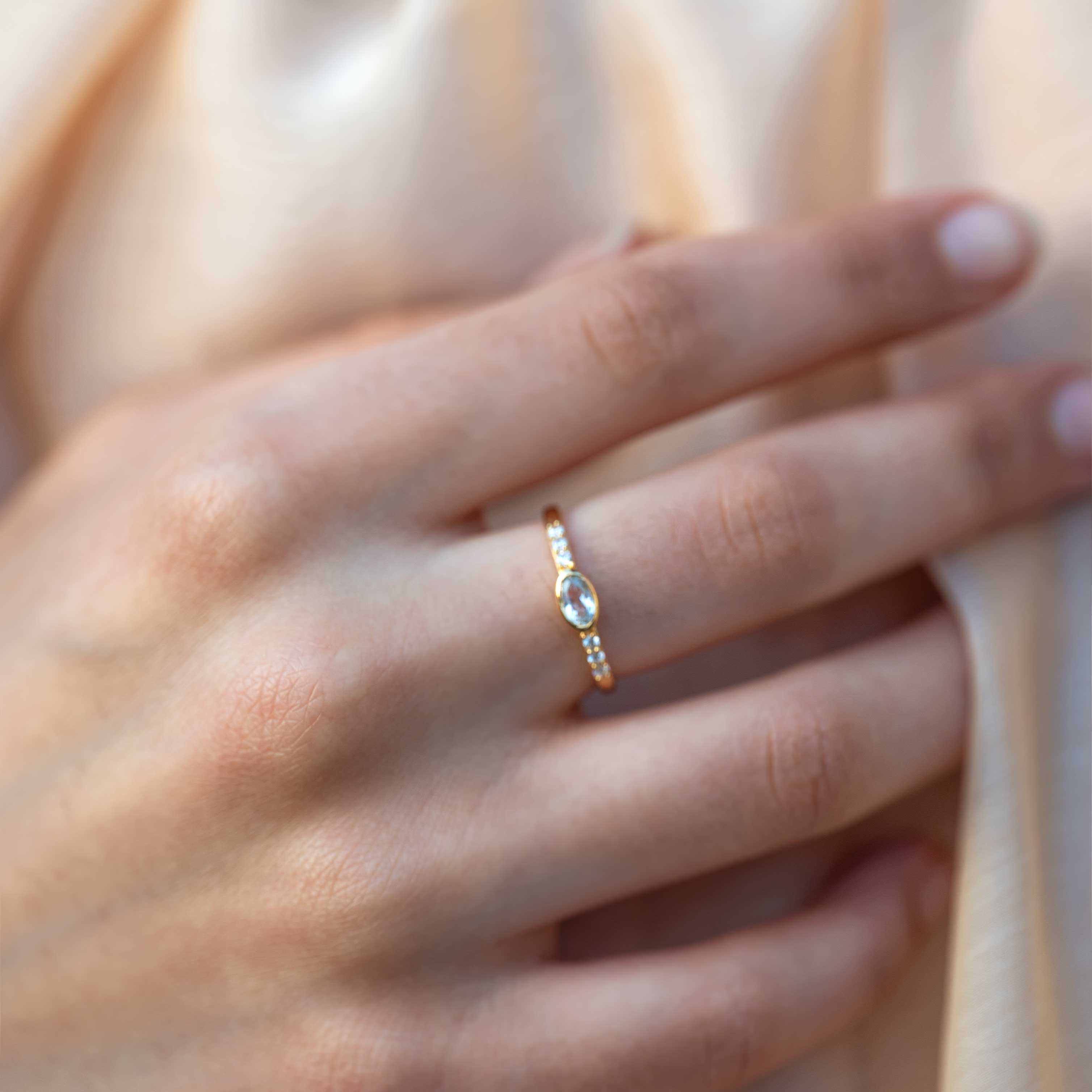 April Birthstone Ring in Natural White Topaz, Minimalist Dainty Gold Stackable Band, Birthday Gifts for Mom Best Friend Wife Girlfriend