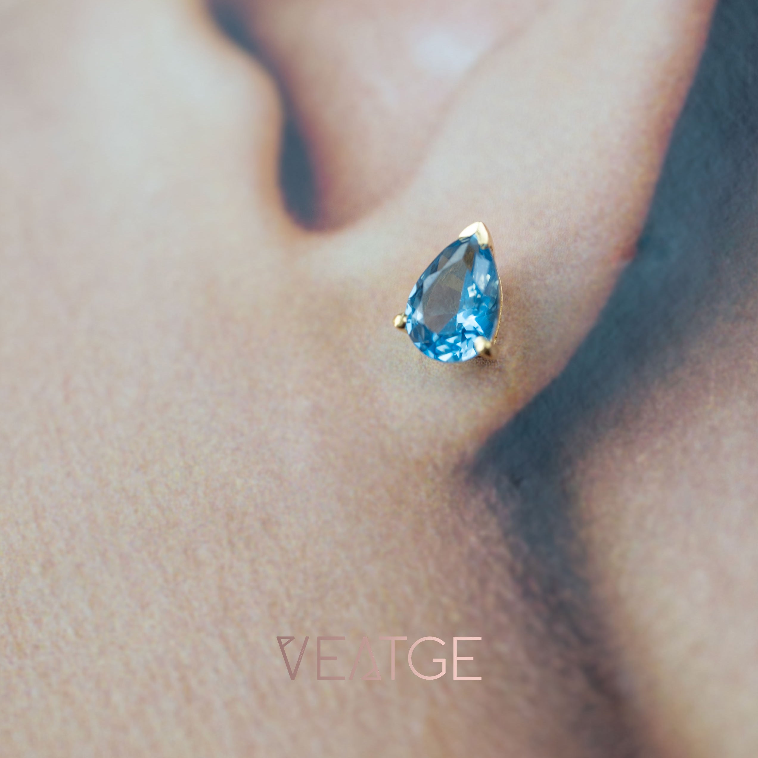 Aquamarine-Pear-Stud-Earrings-Gold1