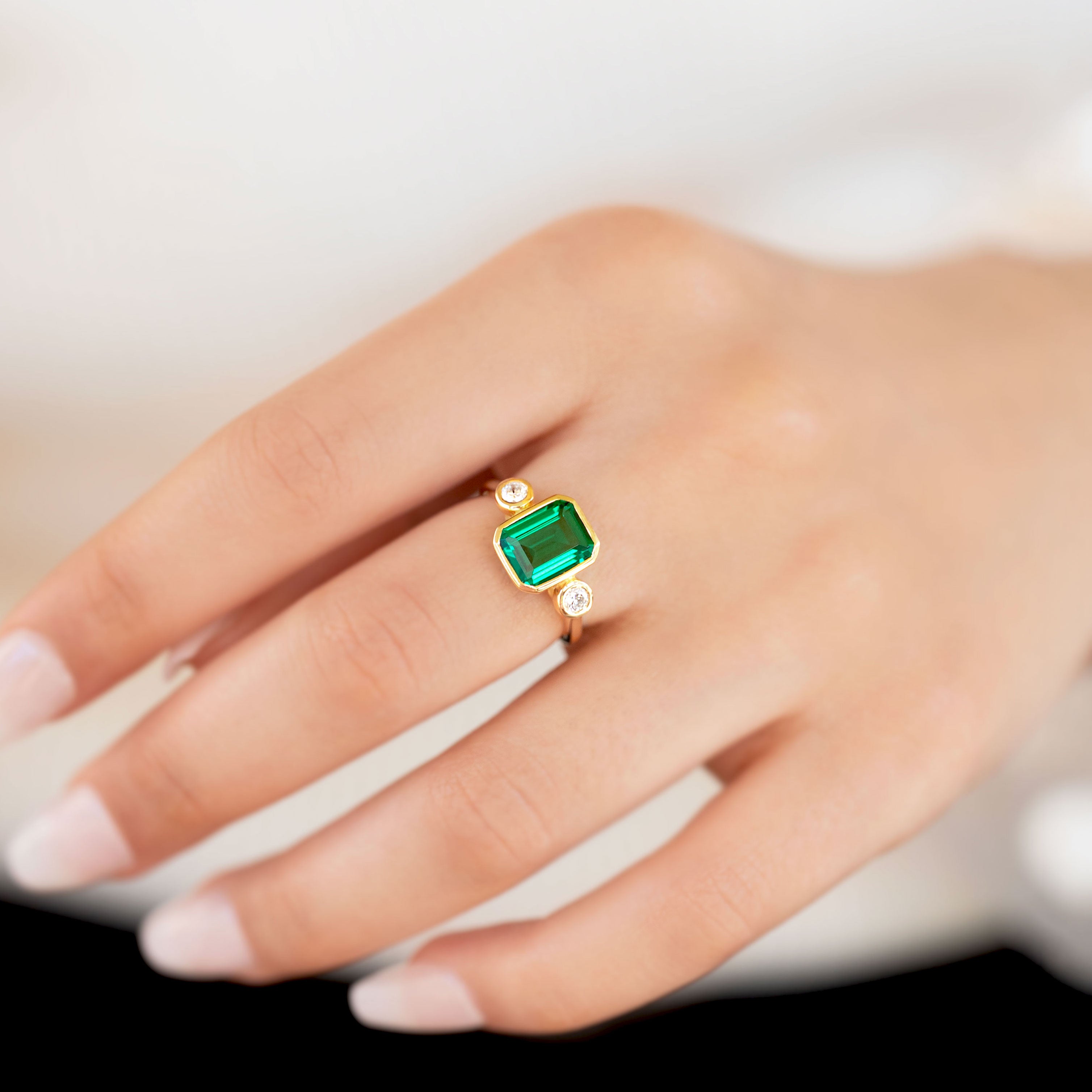 Emerald Statement Ring - Aspen
