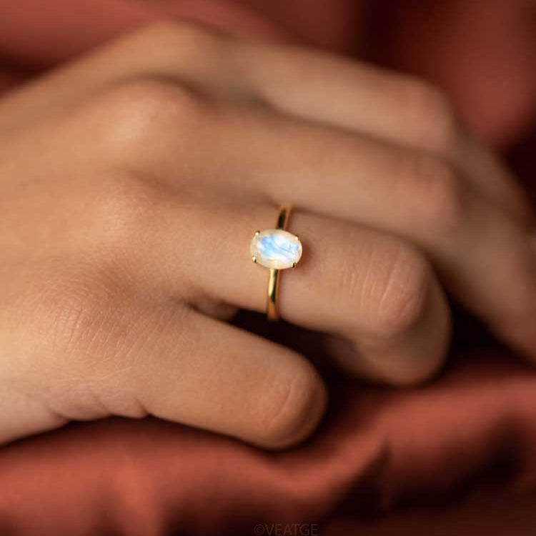 Classic Gold Moonstone Ring