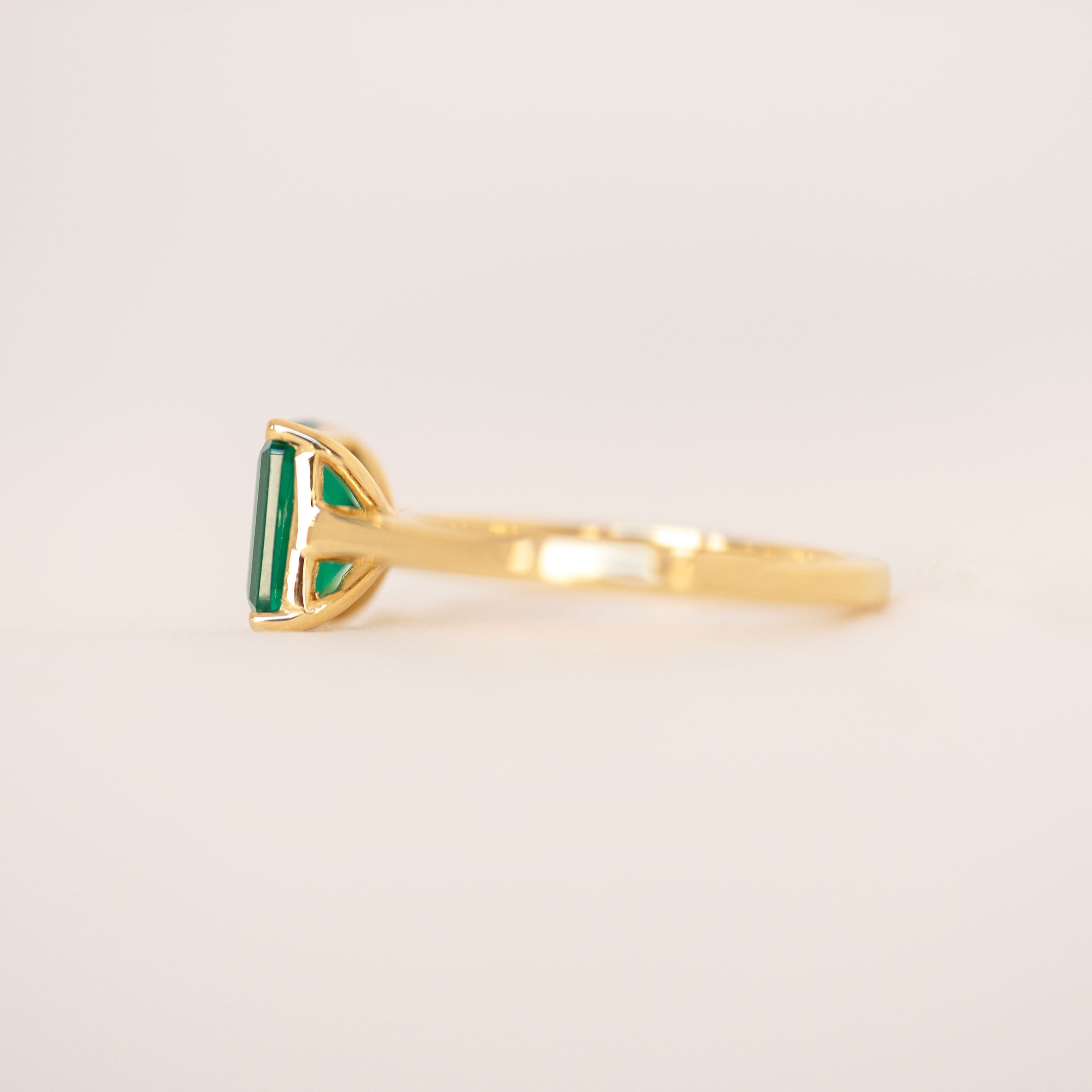 Emerald Ring Gold- Structure