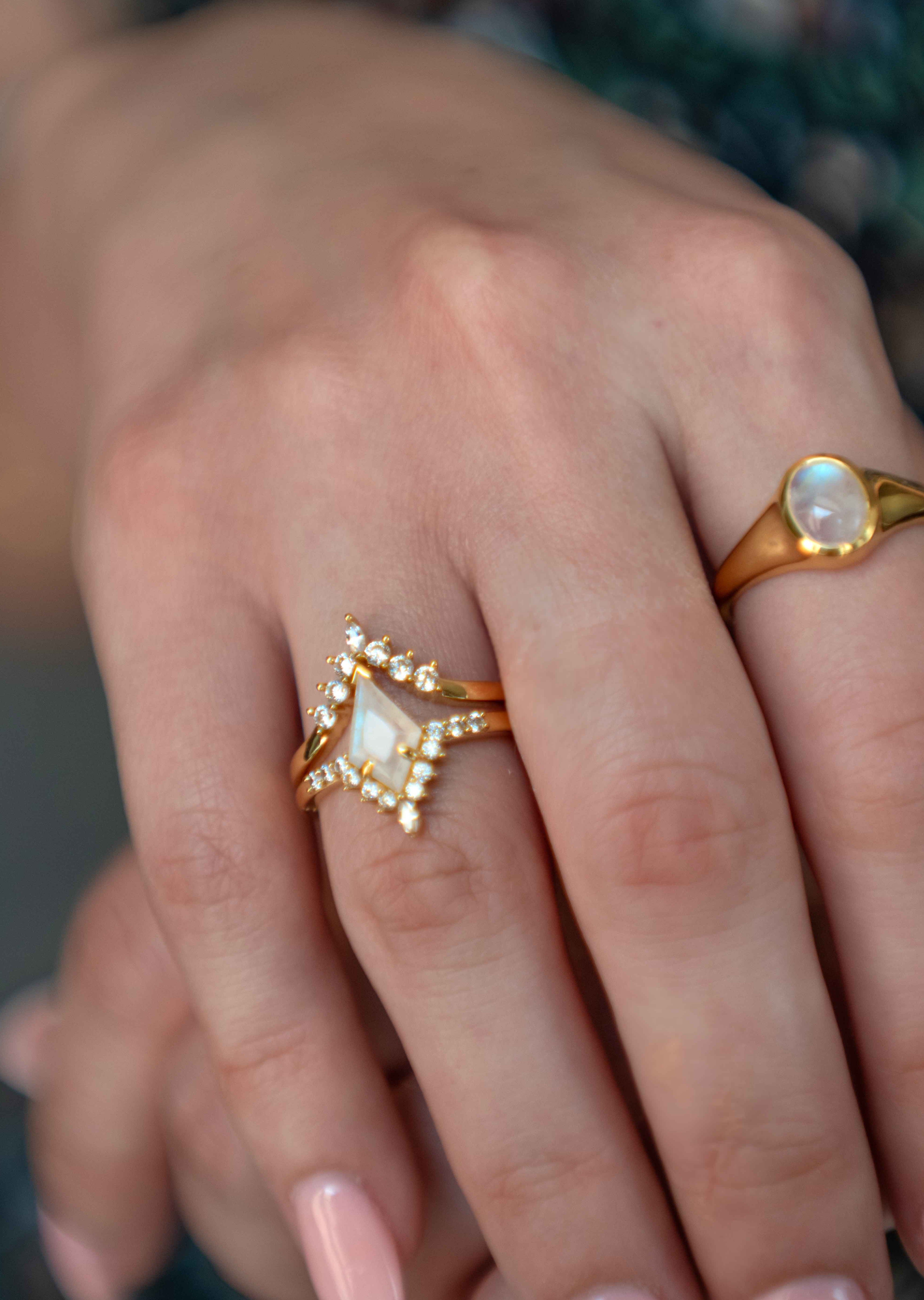 Zelda Moonstone Kite Ring Set Gold