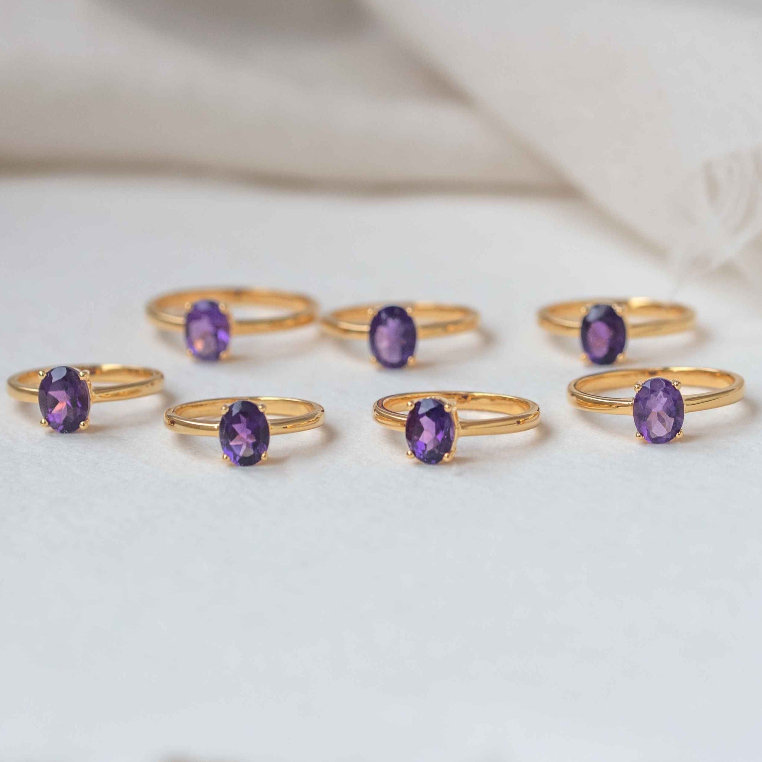 Signature Oval Dark Amethyst Ring Gold