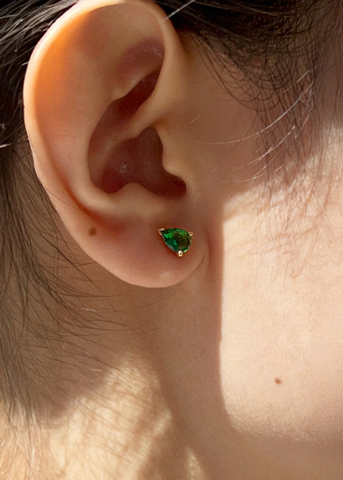 Green Emerald Pear Shaped Teardrop Earrings for Women May Birthstone Gifts for Girls