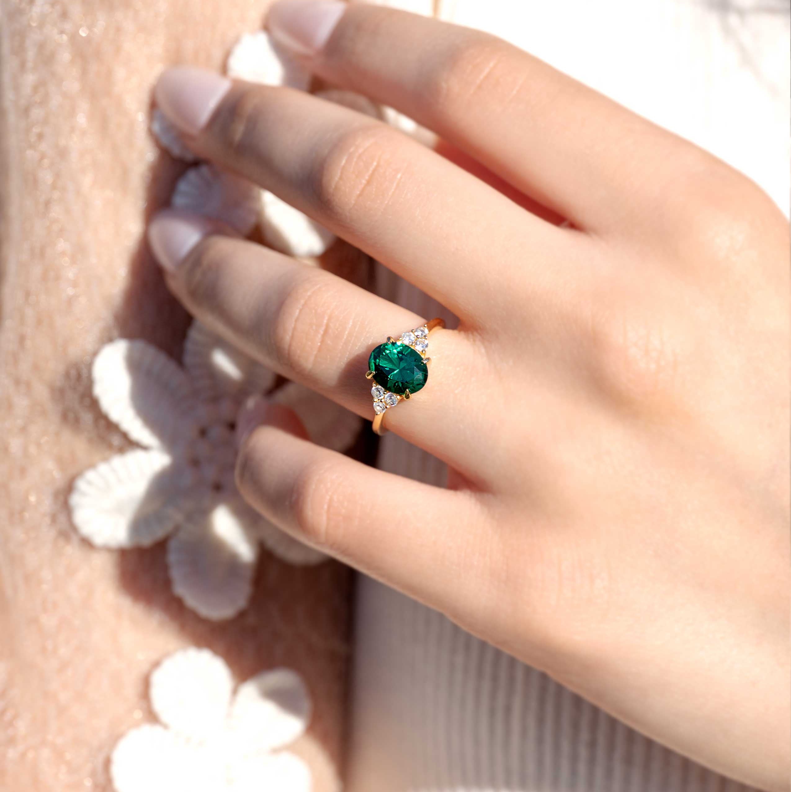 Emerald Ring Gold - Fleur