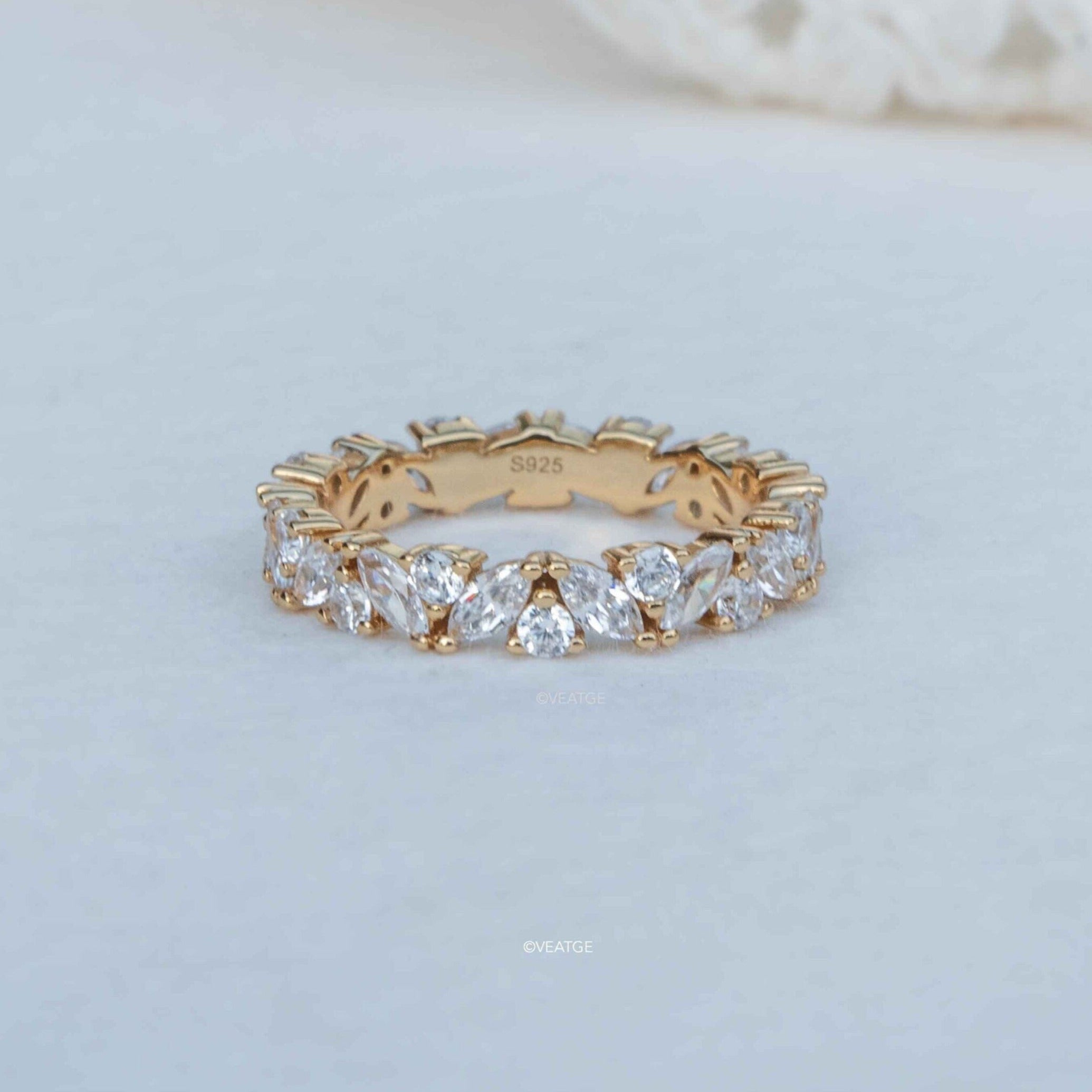 Floral Full Eternity Band Gold