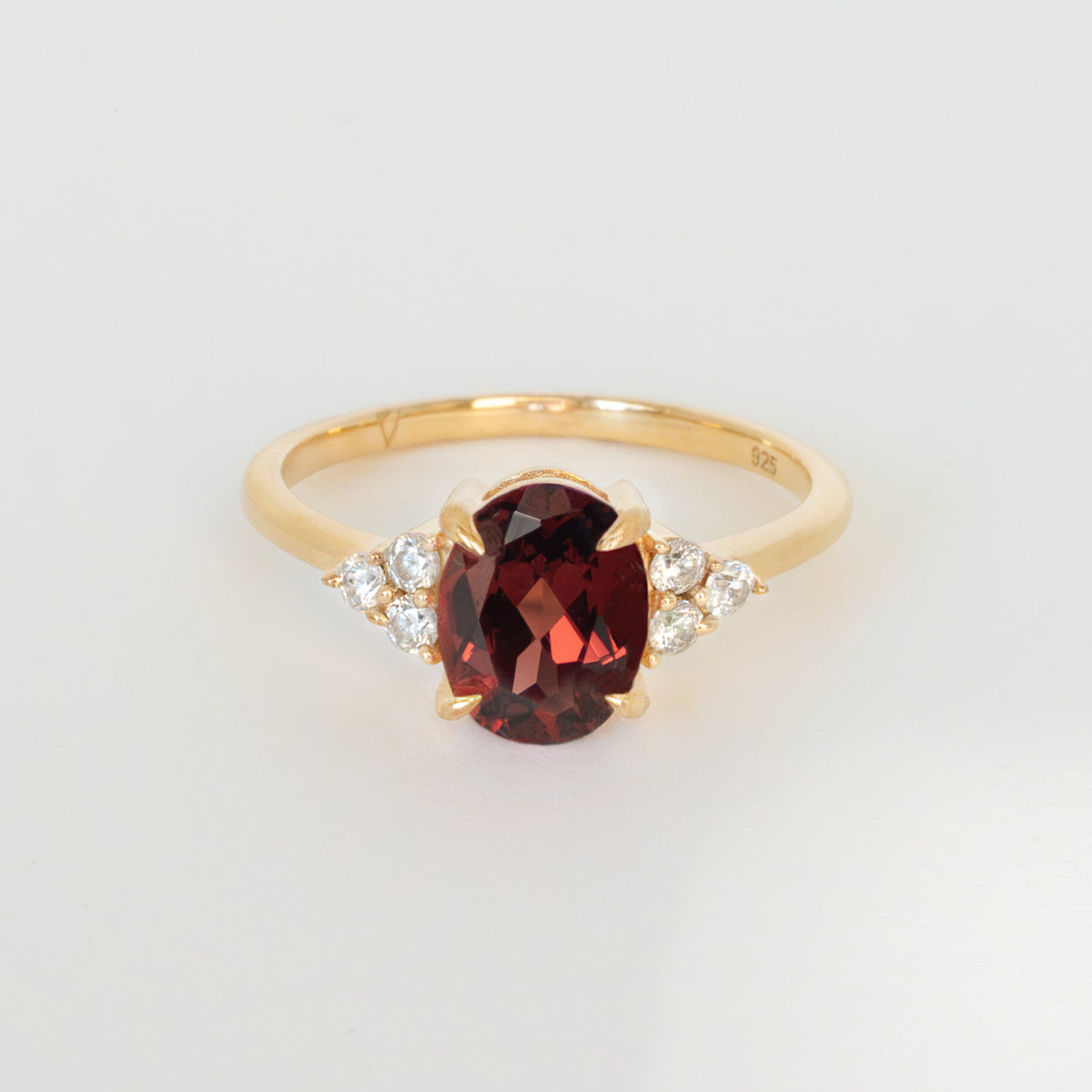 Garnet Ring - Fleur