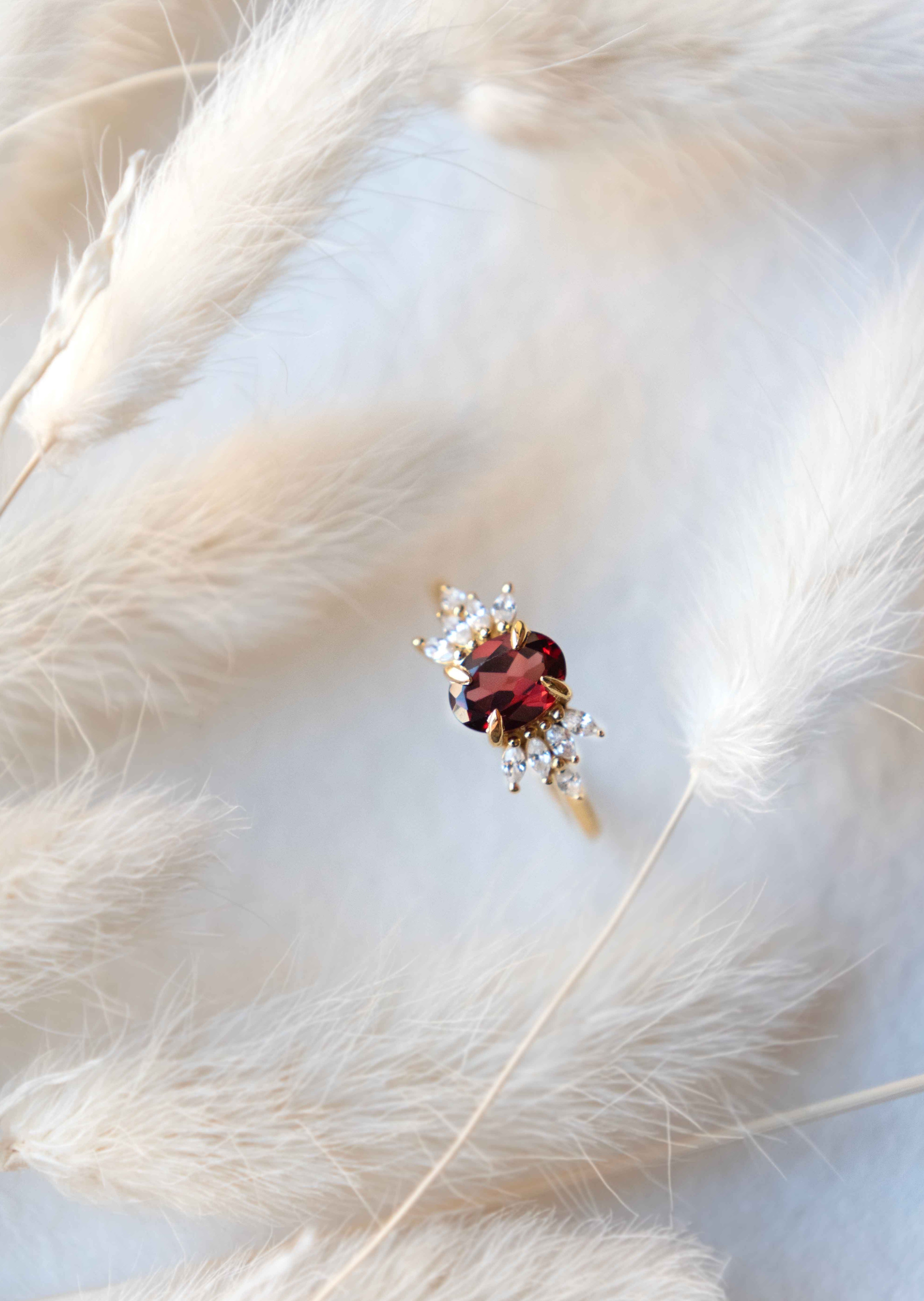 Dahlia Gold Garnet Ring Veatge