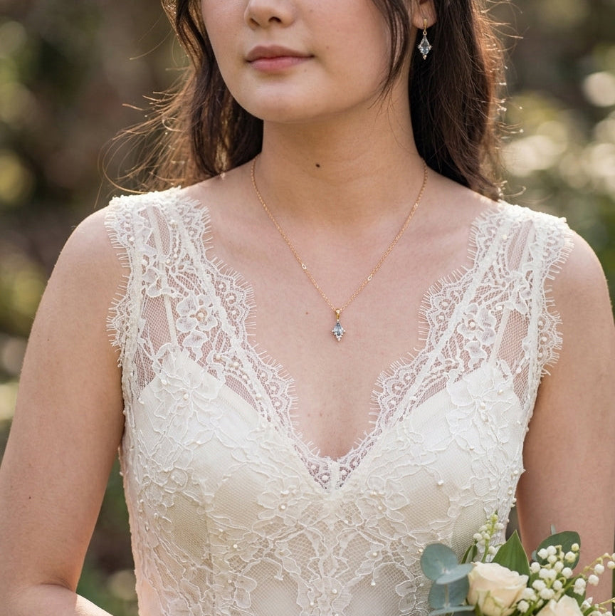 Aquamarine Kite Necklace gold