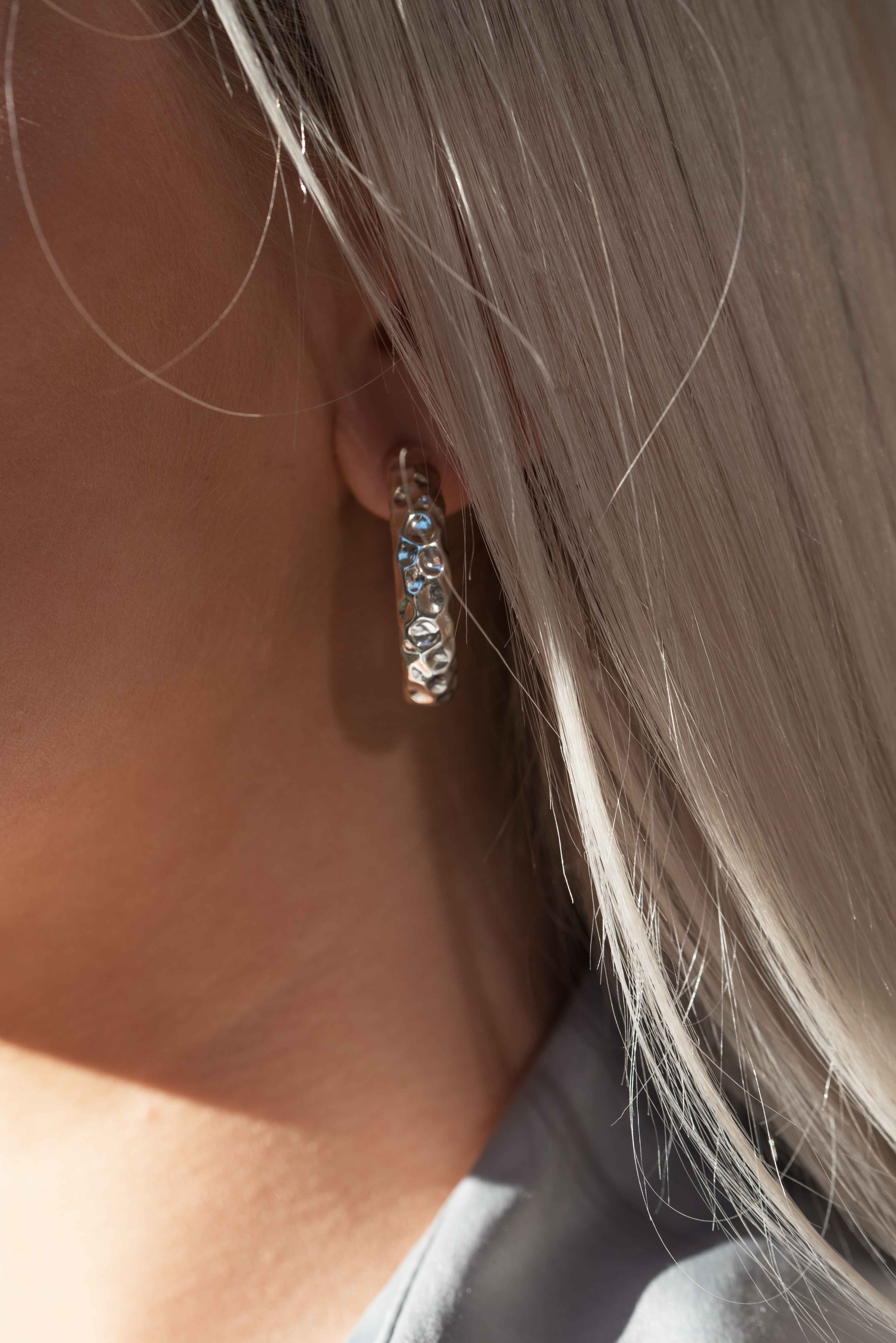 Classic Hammered Hoops