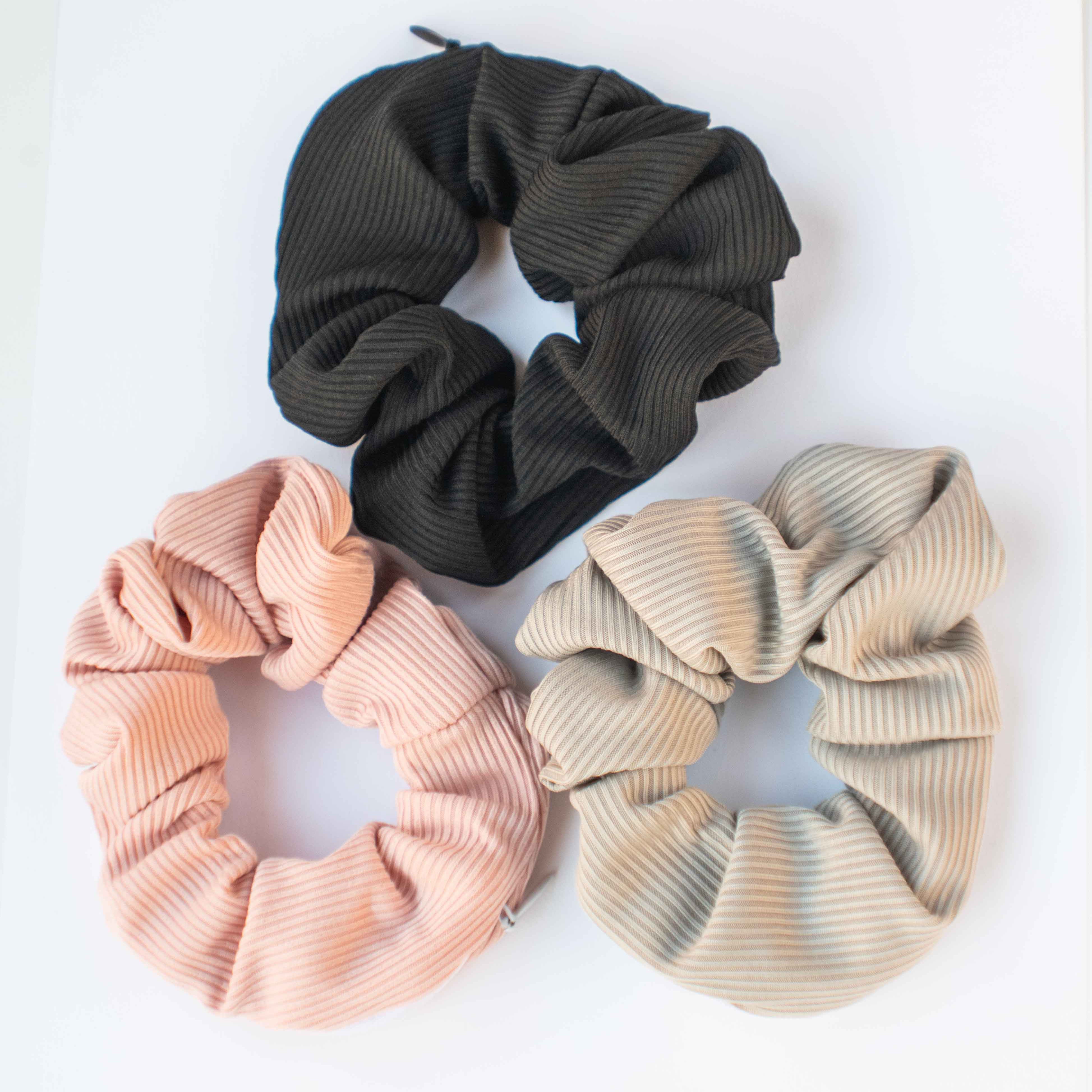 Scrunchie With Hidden Jewelry Pocket