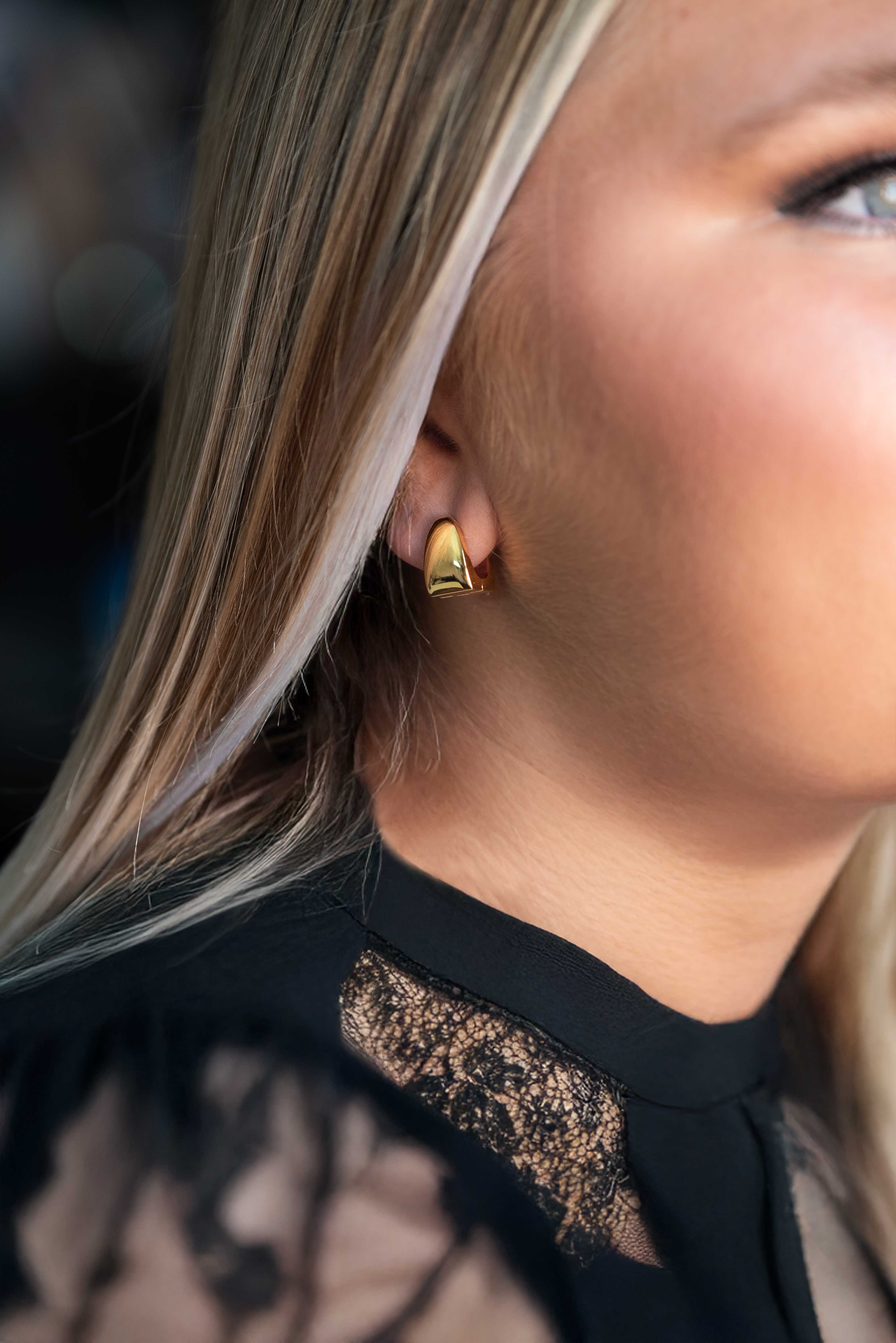 Chunky Silver Hoops Huggies, Simple Gold Hoops, Statement Earrings for Women, Chunky Hoop Earrings, Rose Gold Hoops, Birthday Gifts for her, Unique Gift for Girls Daughter Friend