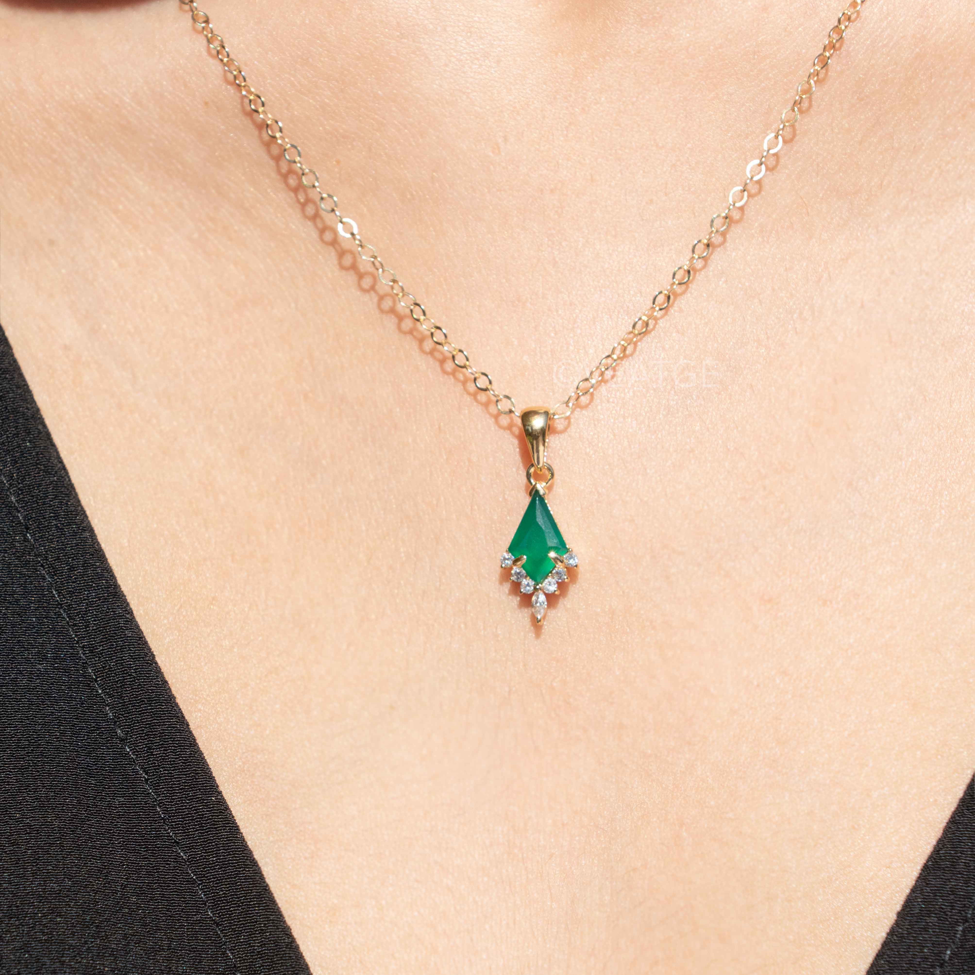 Unique Kite Necklace in 14k Gold Filled, Natural Gemstone, Emerald Green Color, Birthday Anniversary Christmas Gift Women, Handmade Jewelry