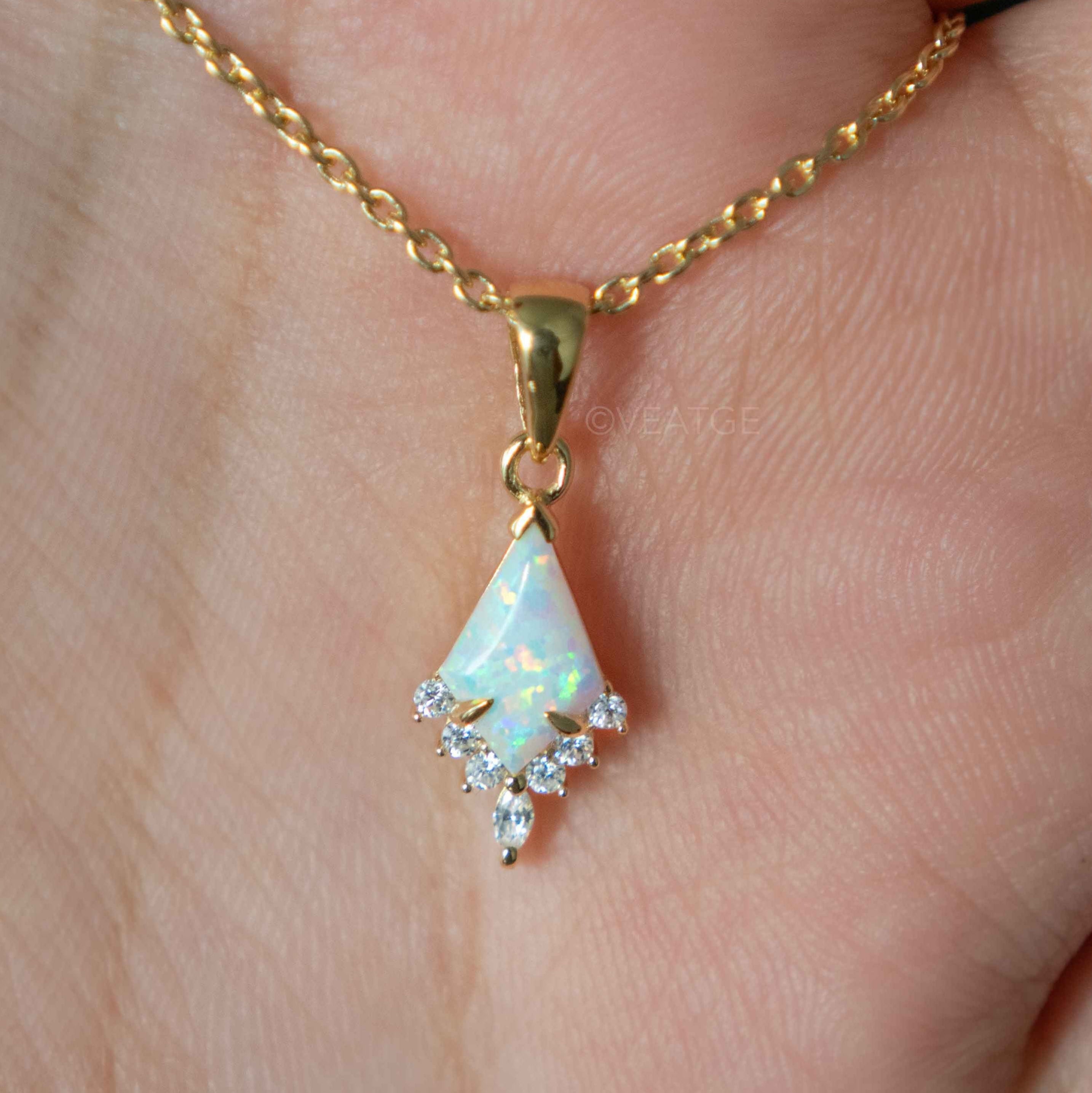 KITE OPAL NECKLACE GOLD VEATGE