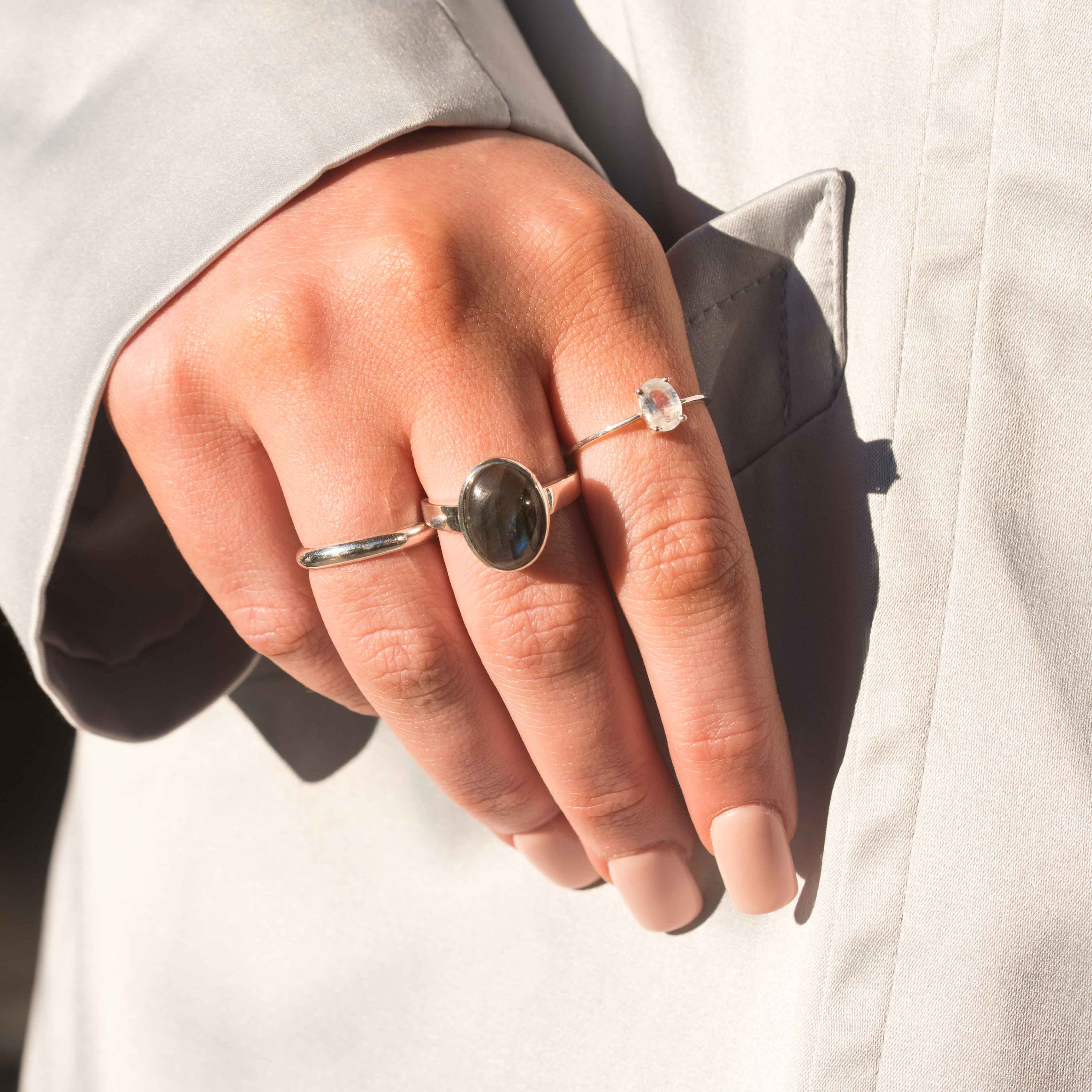 Silver Labradorite Ring with Blue Flash Natural Labradorite Gemstone Rings Gifts for Women