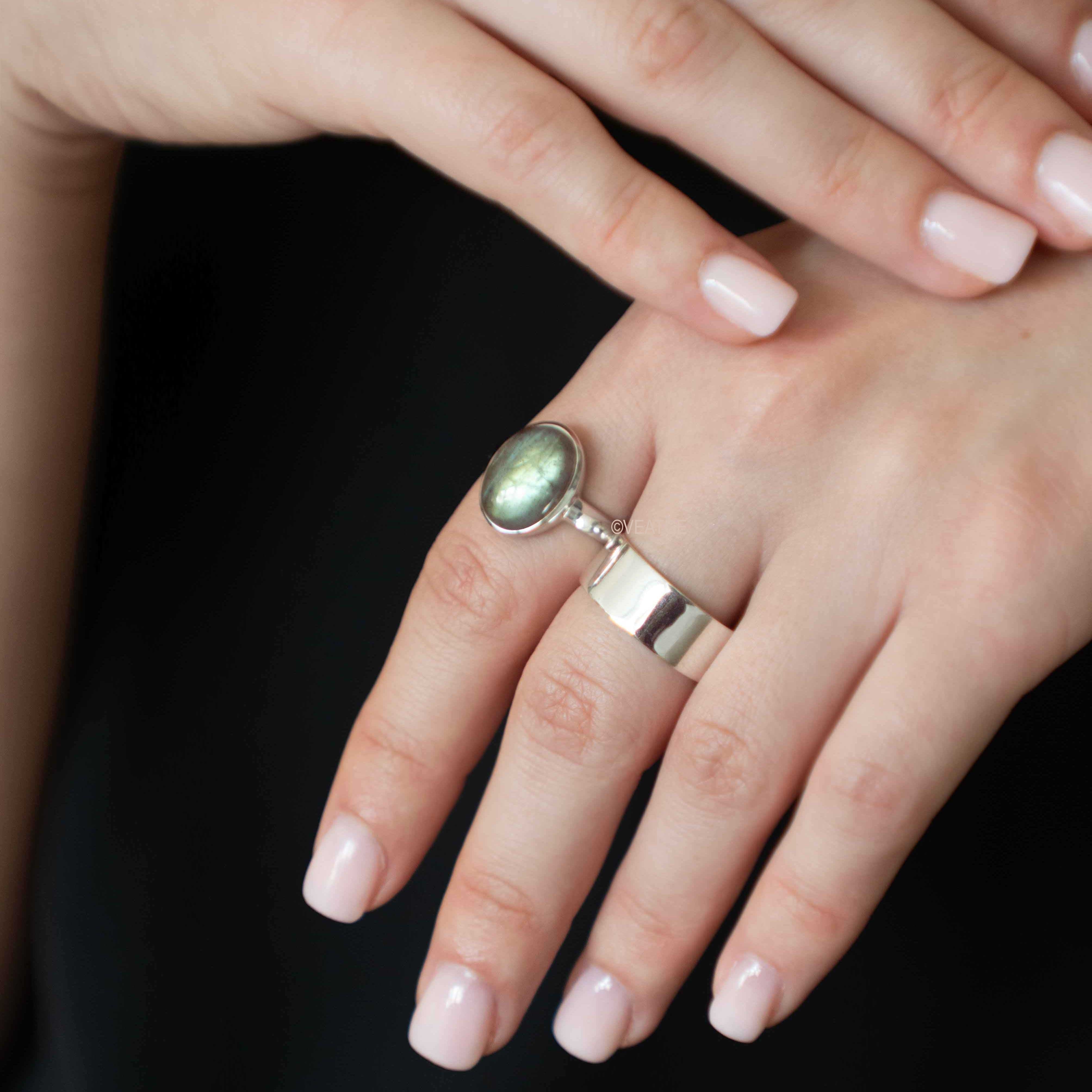 Large labradorite ring