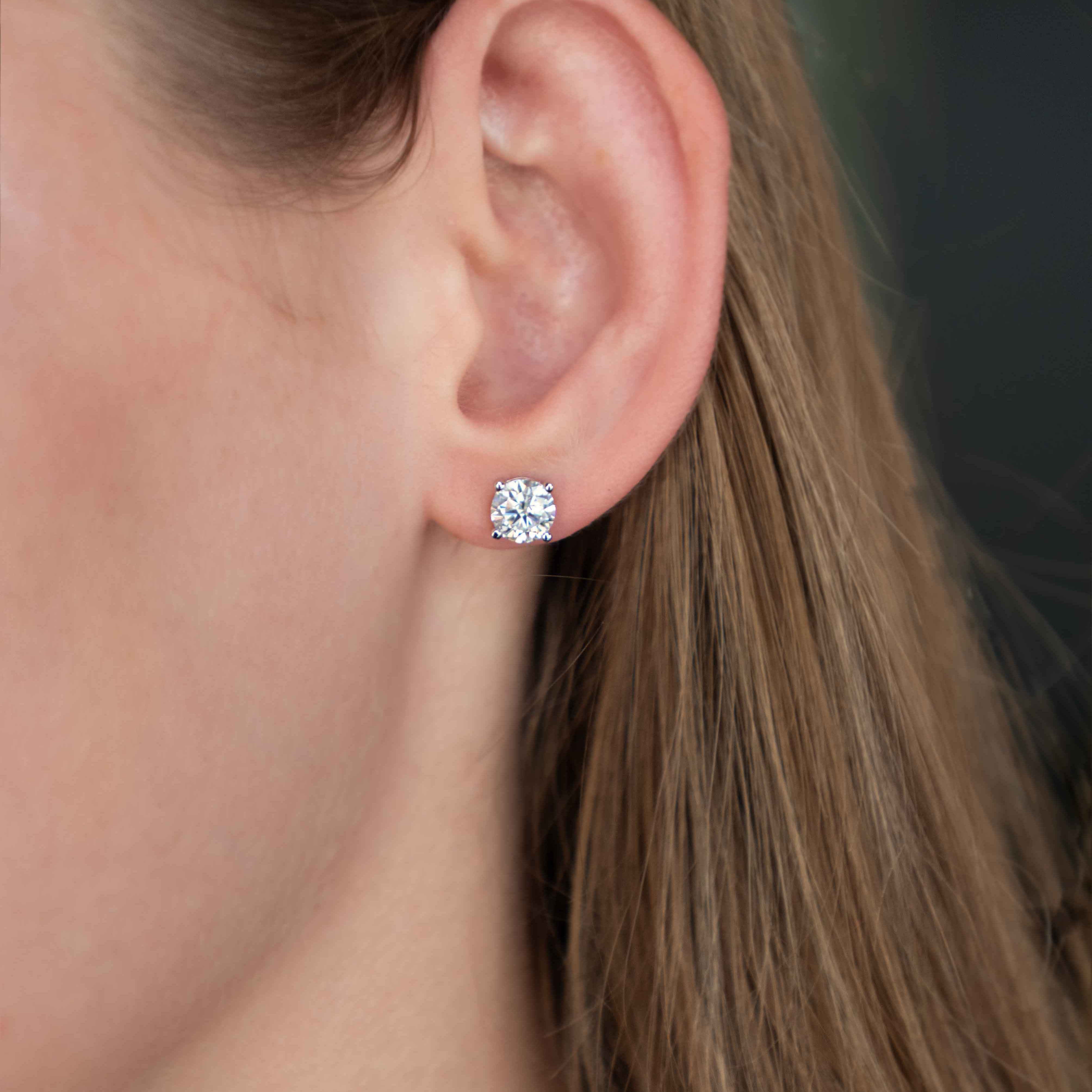 Classic Moissanite Stud Earrings Brilliant Cut