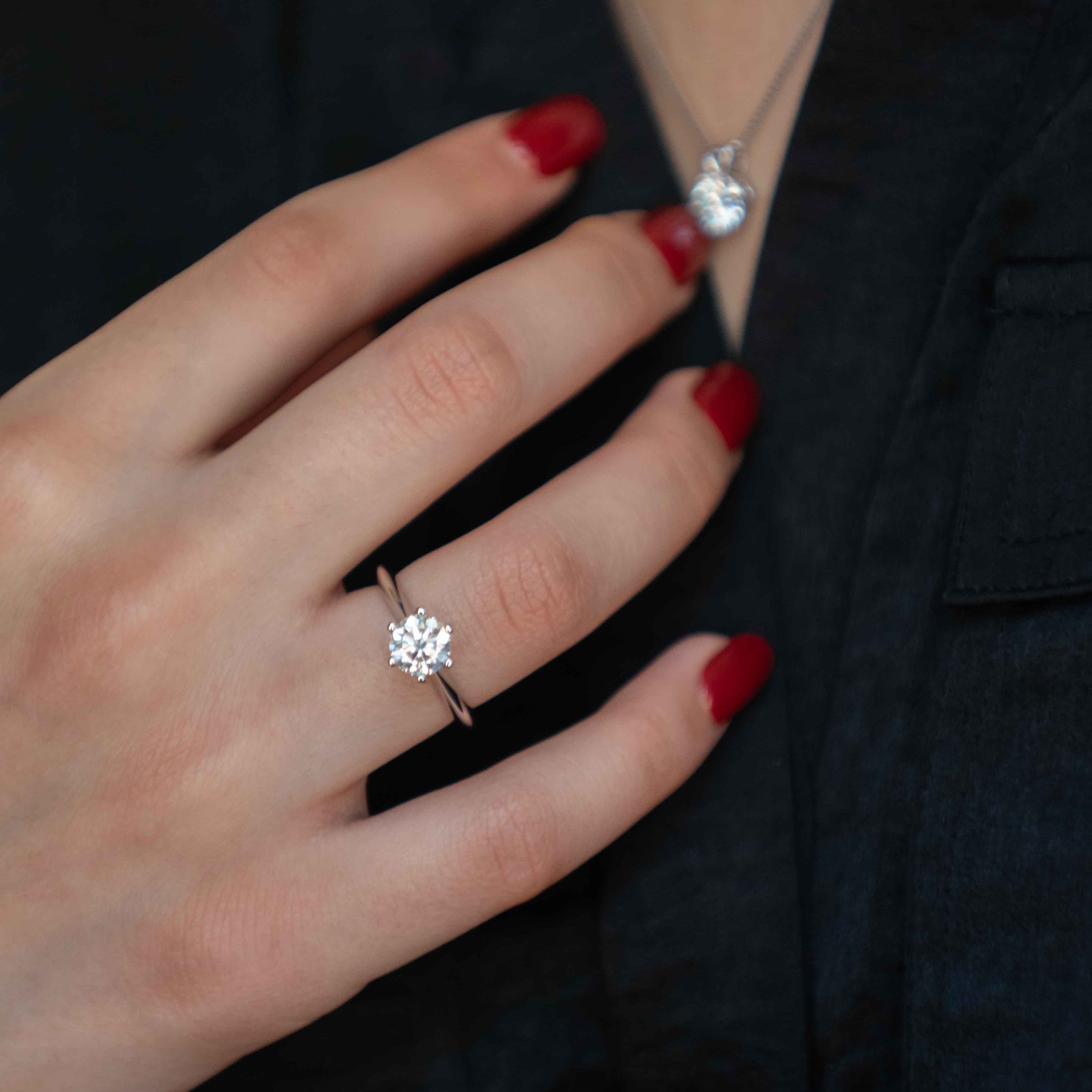 Classic Moissanite Ring Brilliant Cut