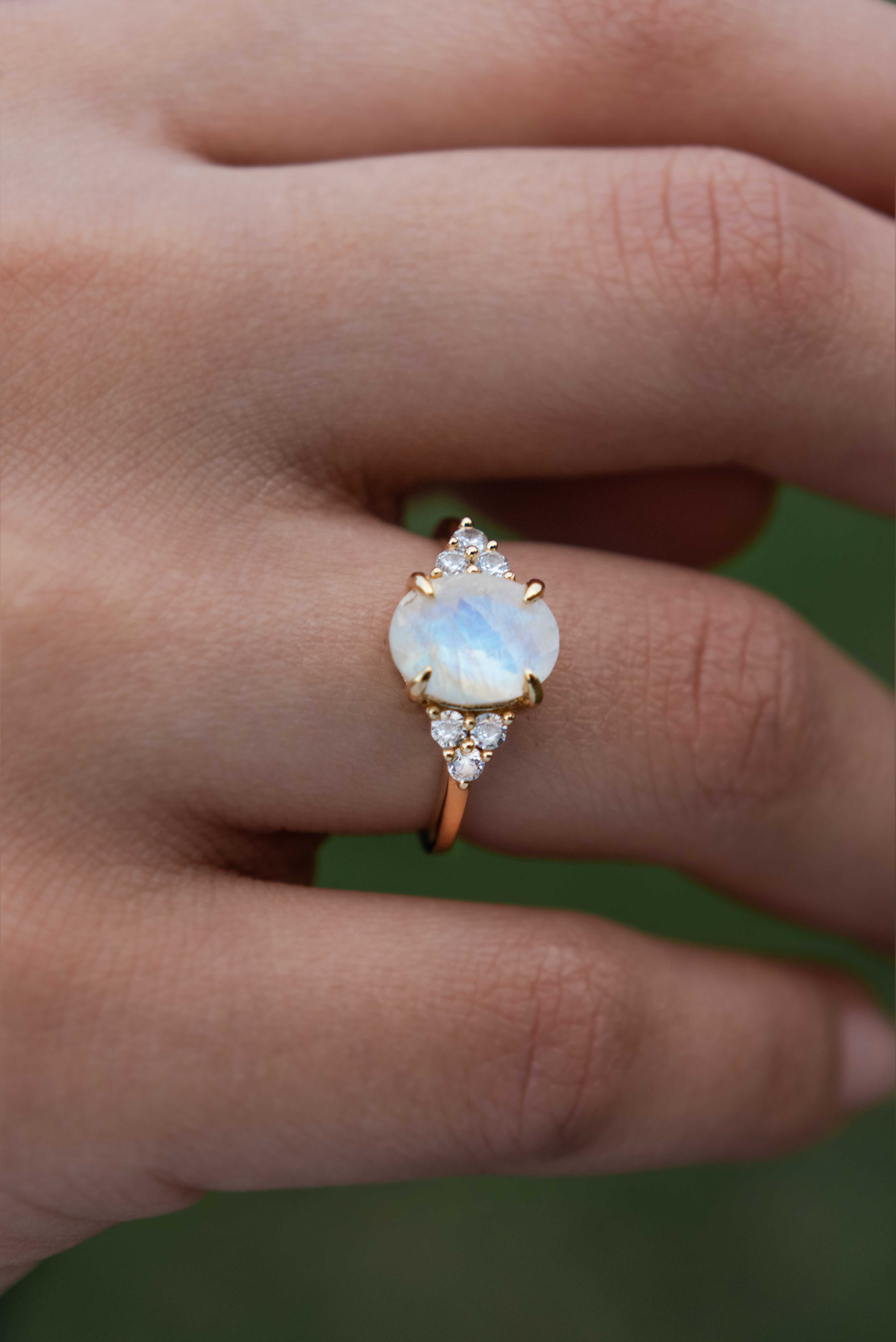 Moonstone Ring - Fleur