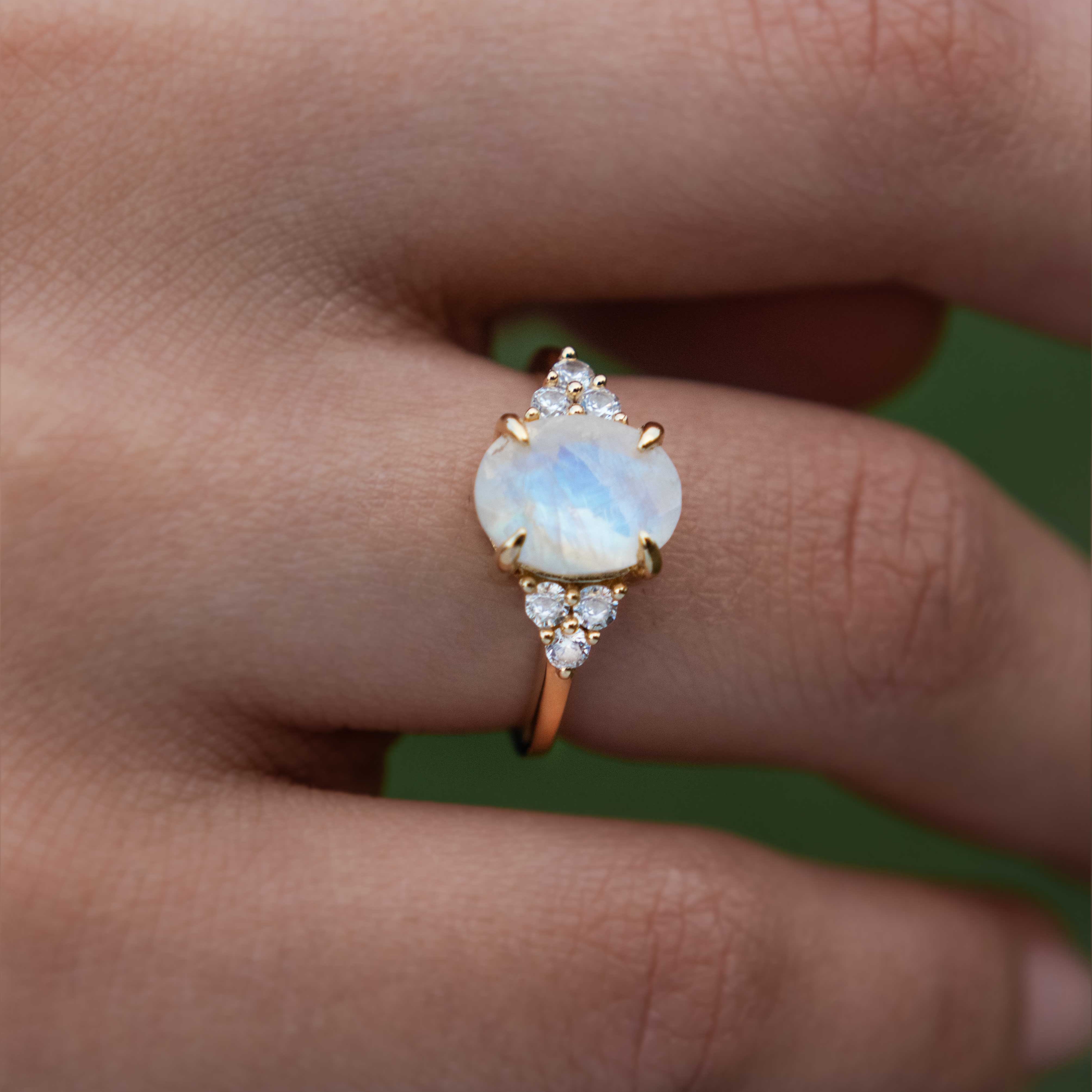 Moonstone Ring - Fleur