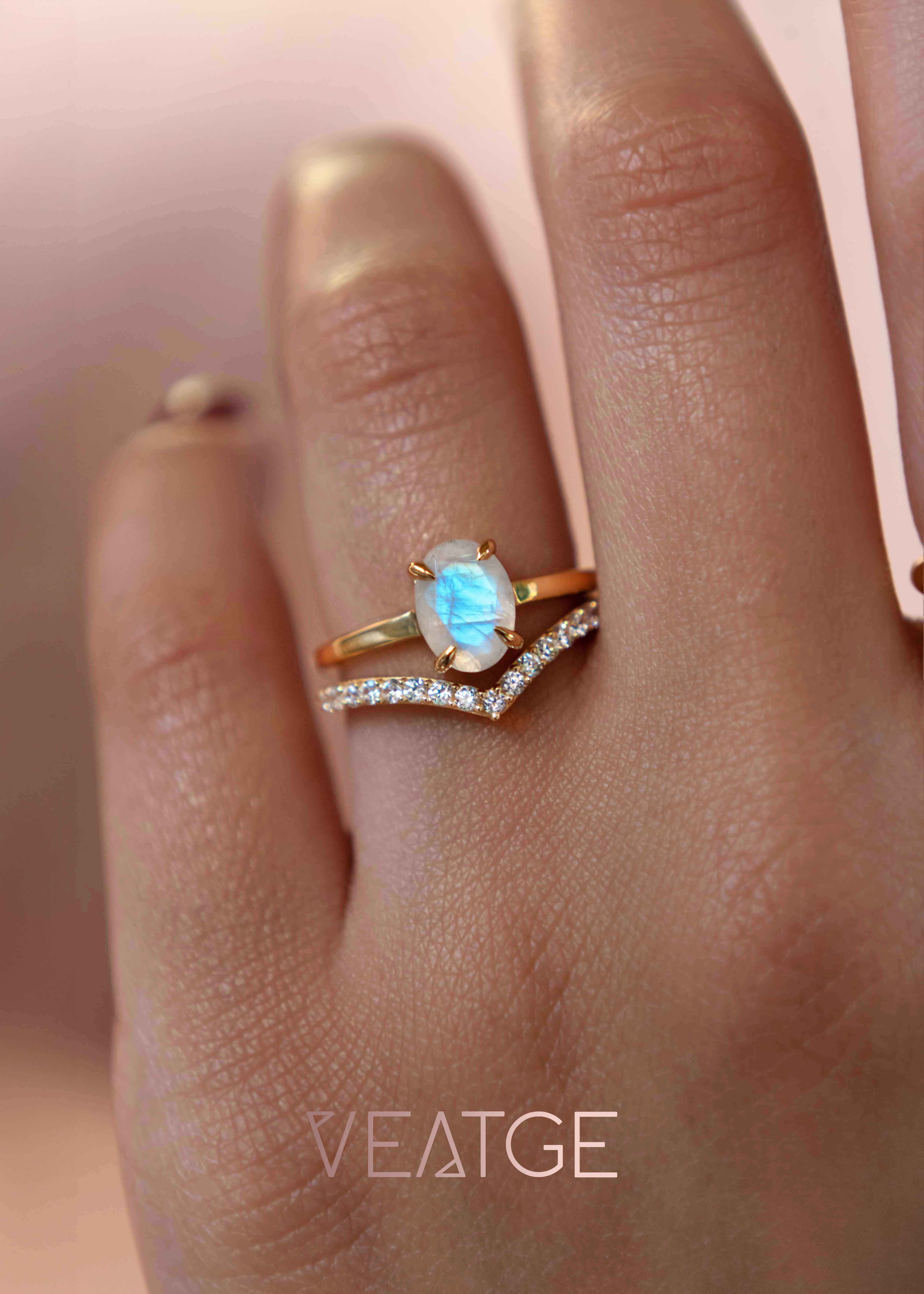 Petit Diamond Peak Ring