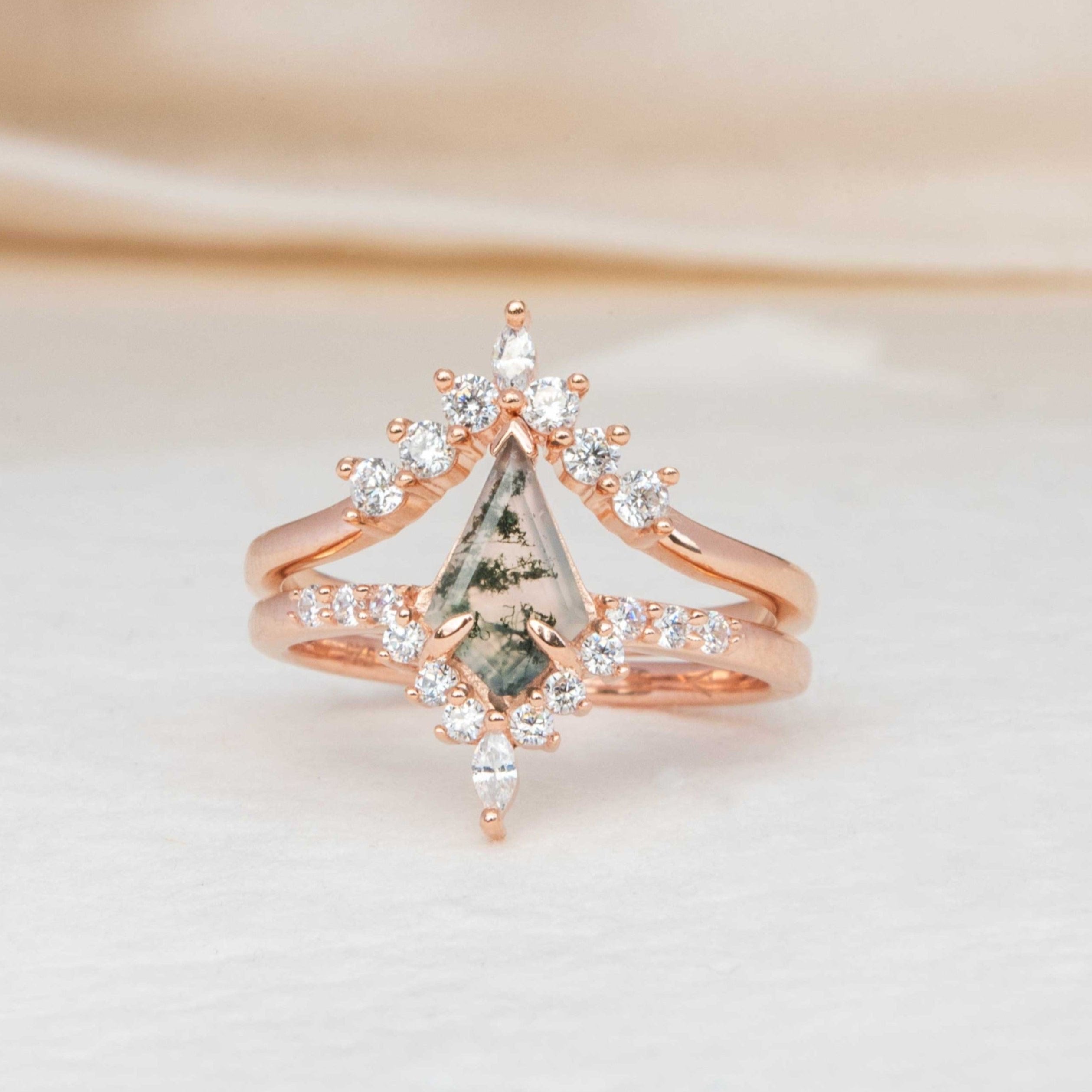 Zelda Kite Moss Agate Ring Set
