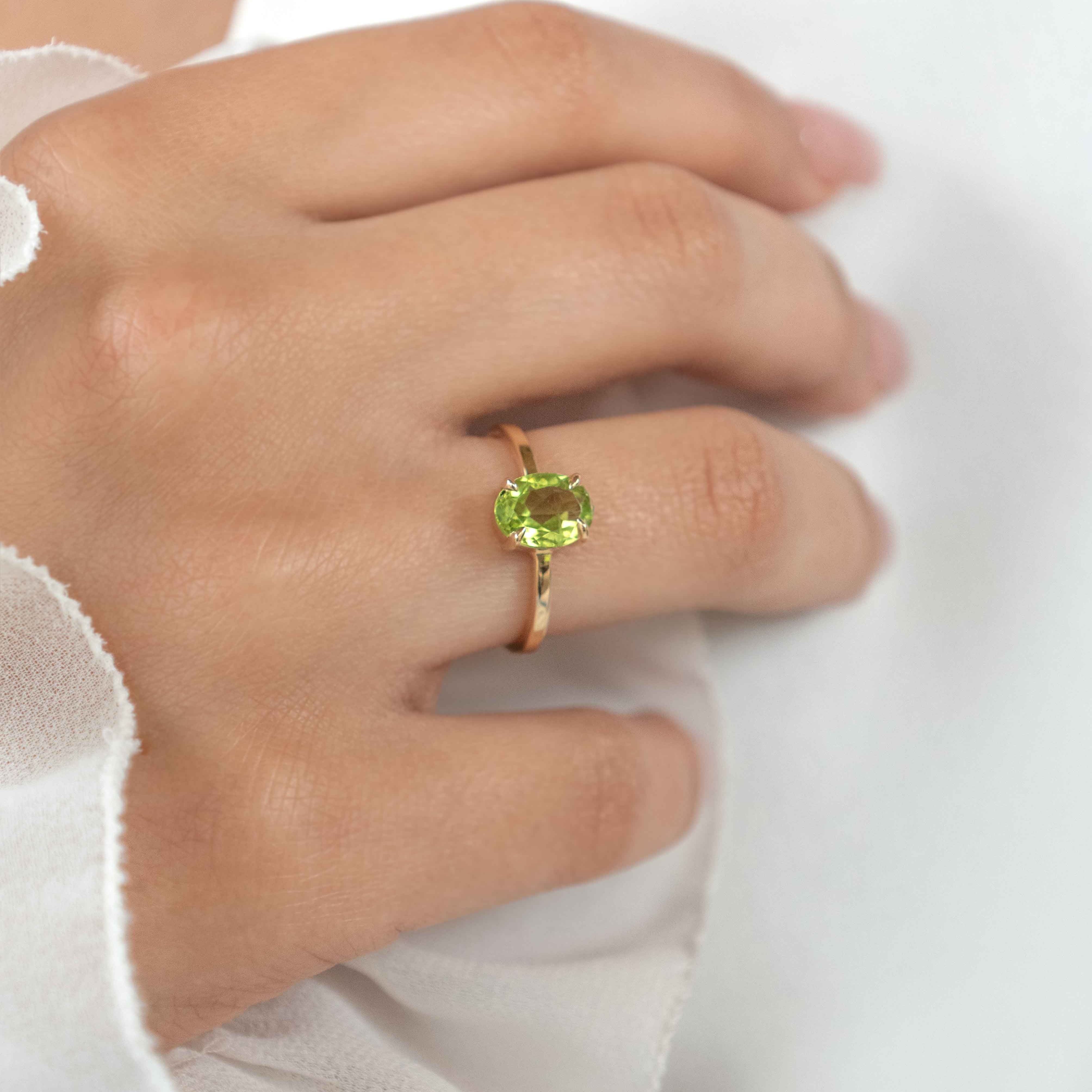 Genuine Peridot Ring Veatge