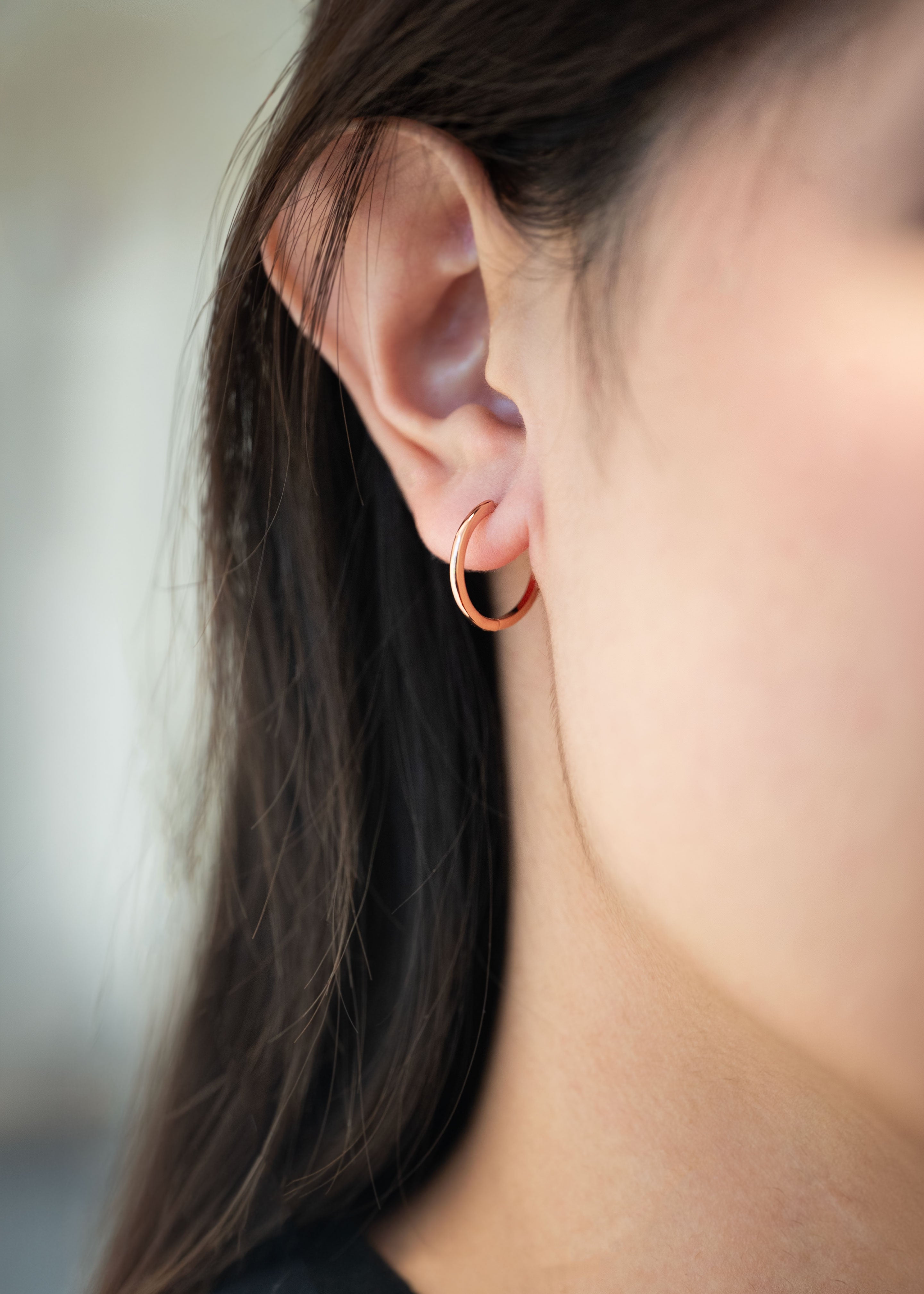 Rose_Gold_Hoop_Earrings