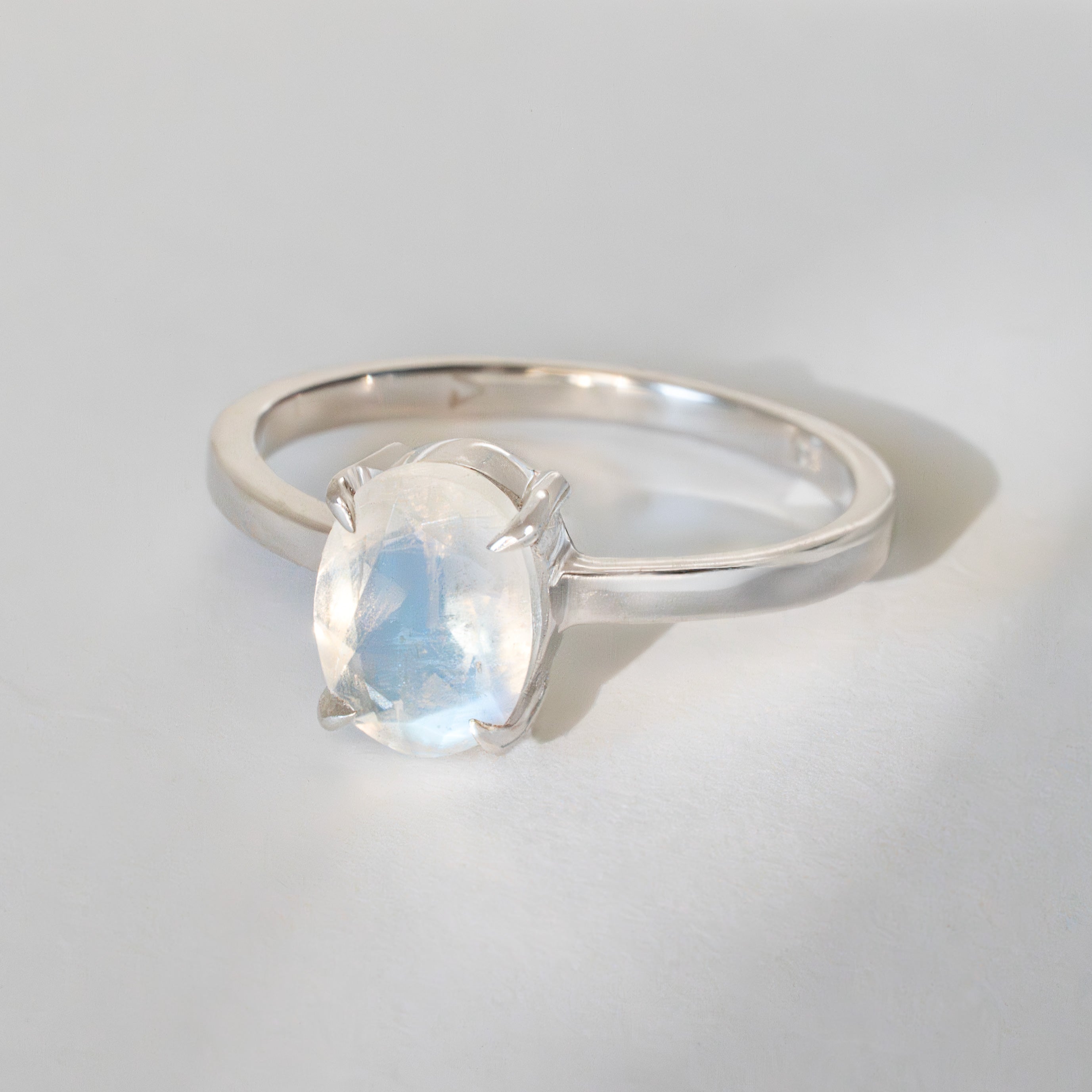 Moonstone ring in Silver, Natural Genuine Gemstone Minimalist Ring, June Birthstone Gifts for Women