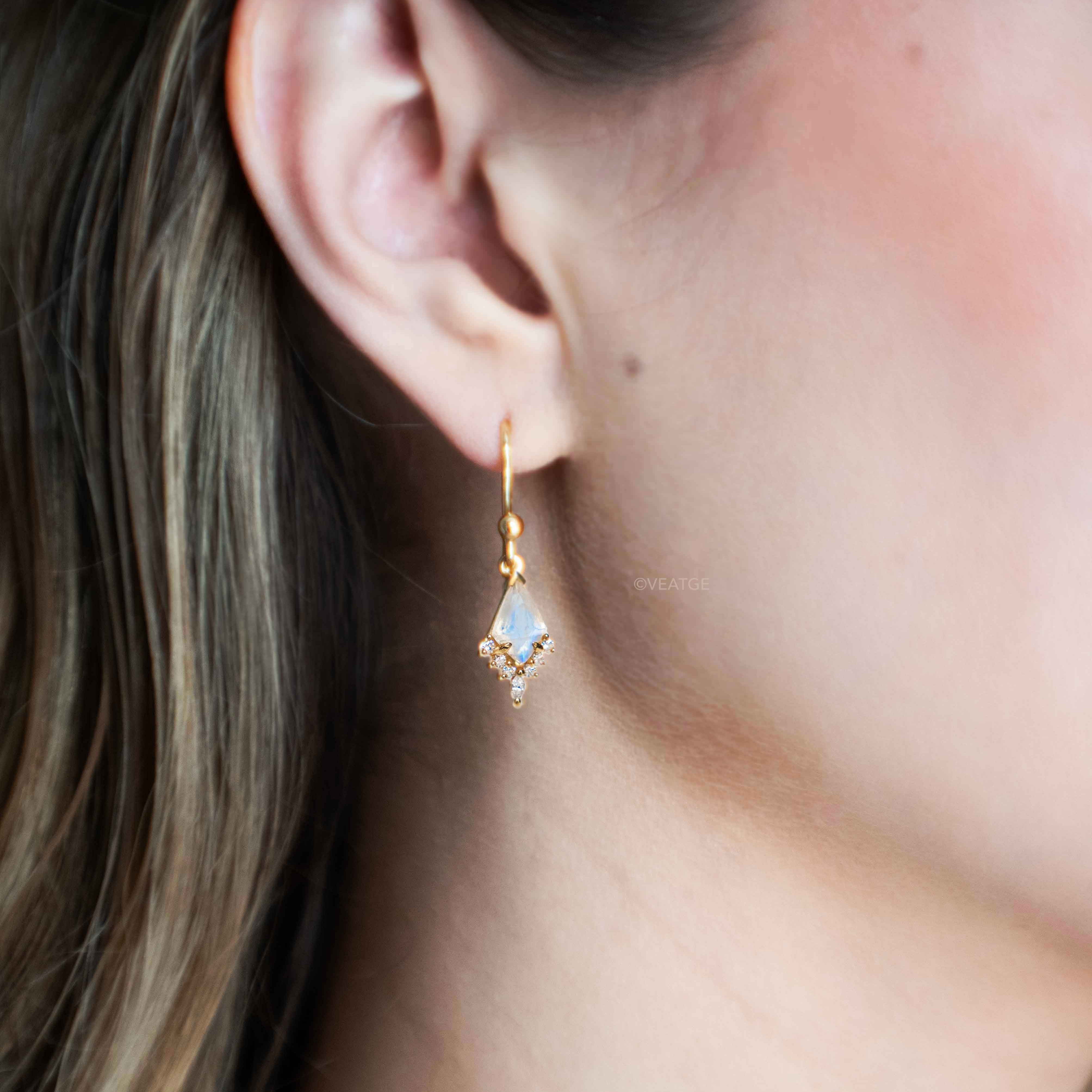 Kite Moonstone Necklace and Earring Gift Set