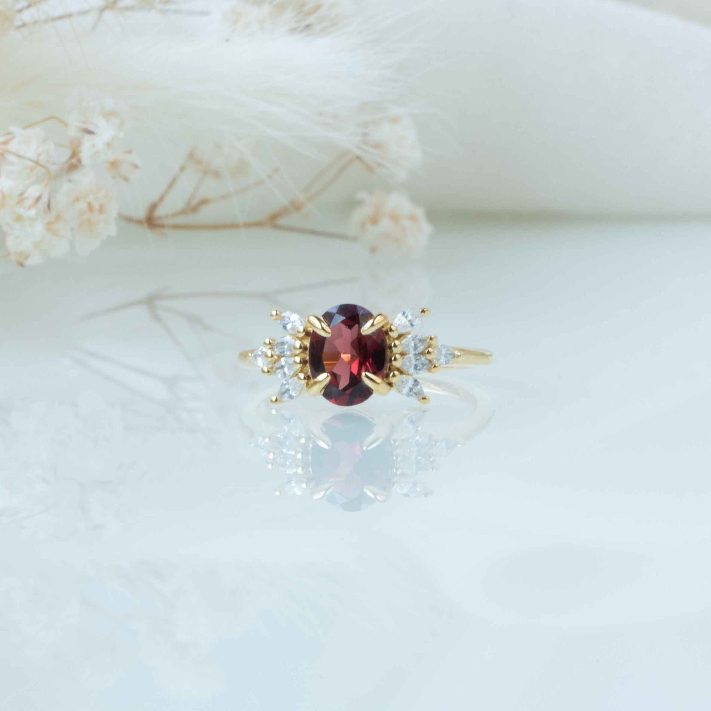 Dahlia Gold Garnet Ring Veatge