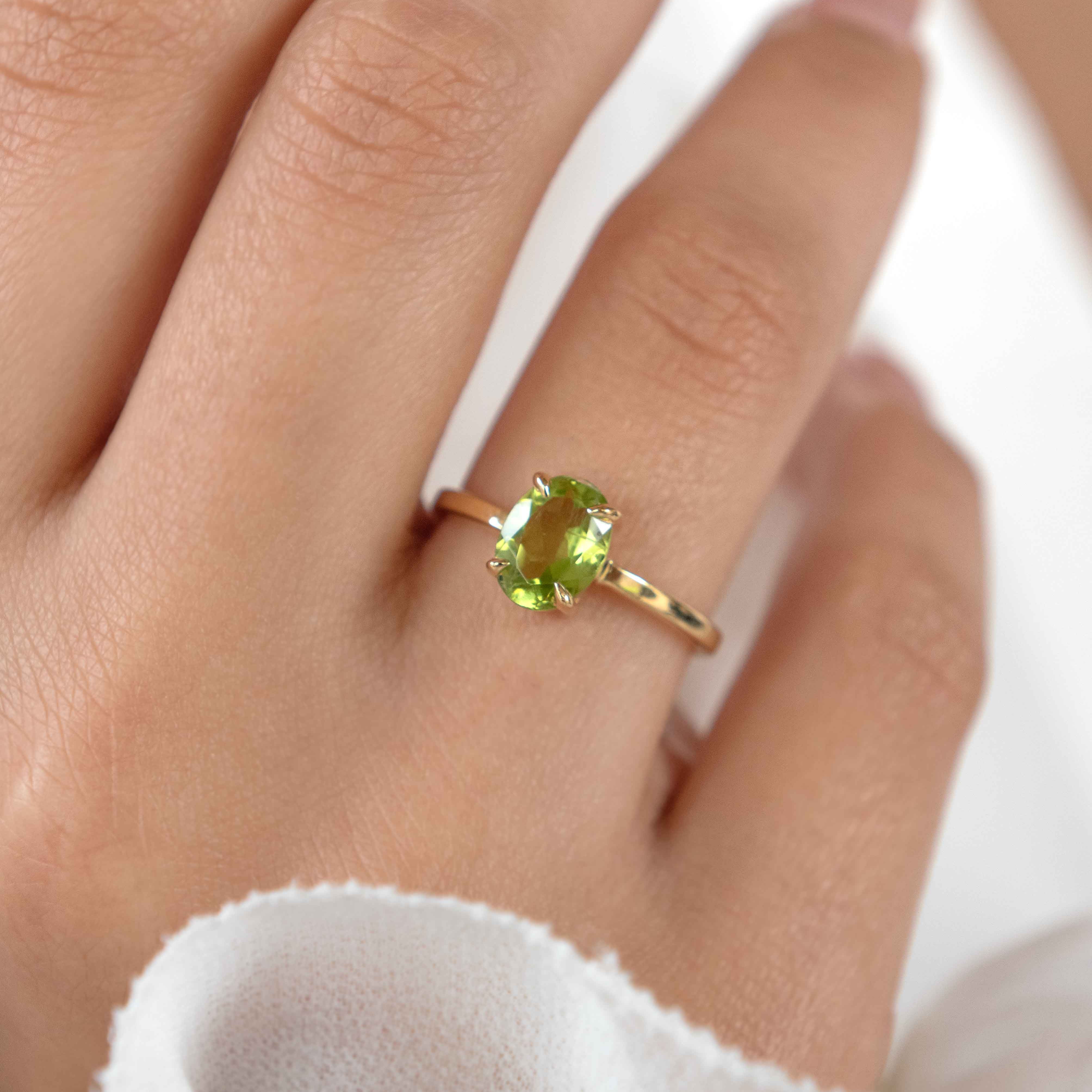 Genuine Peridot Ring Veatge
