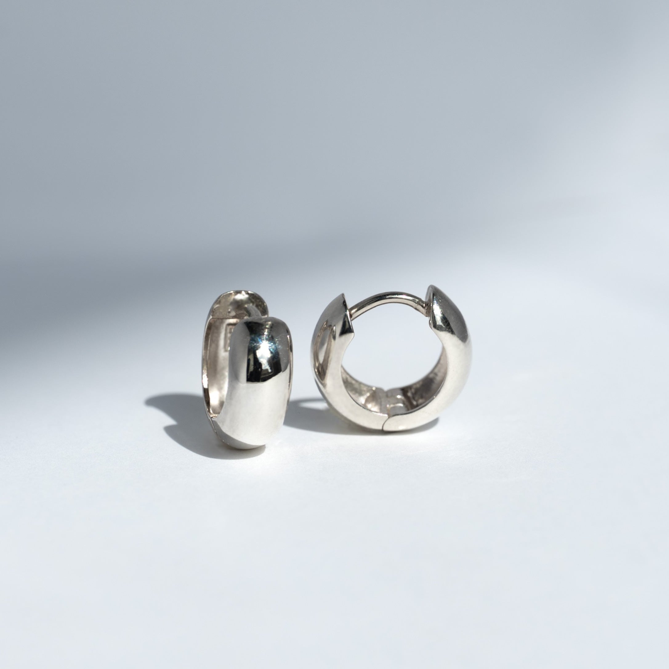 Huggie Hoop Earrings in 925 Sterling Silver, Silver Hoop Earrings for Women