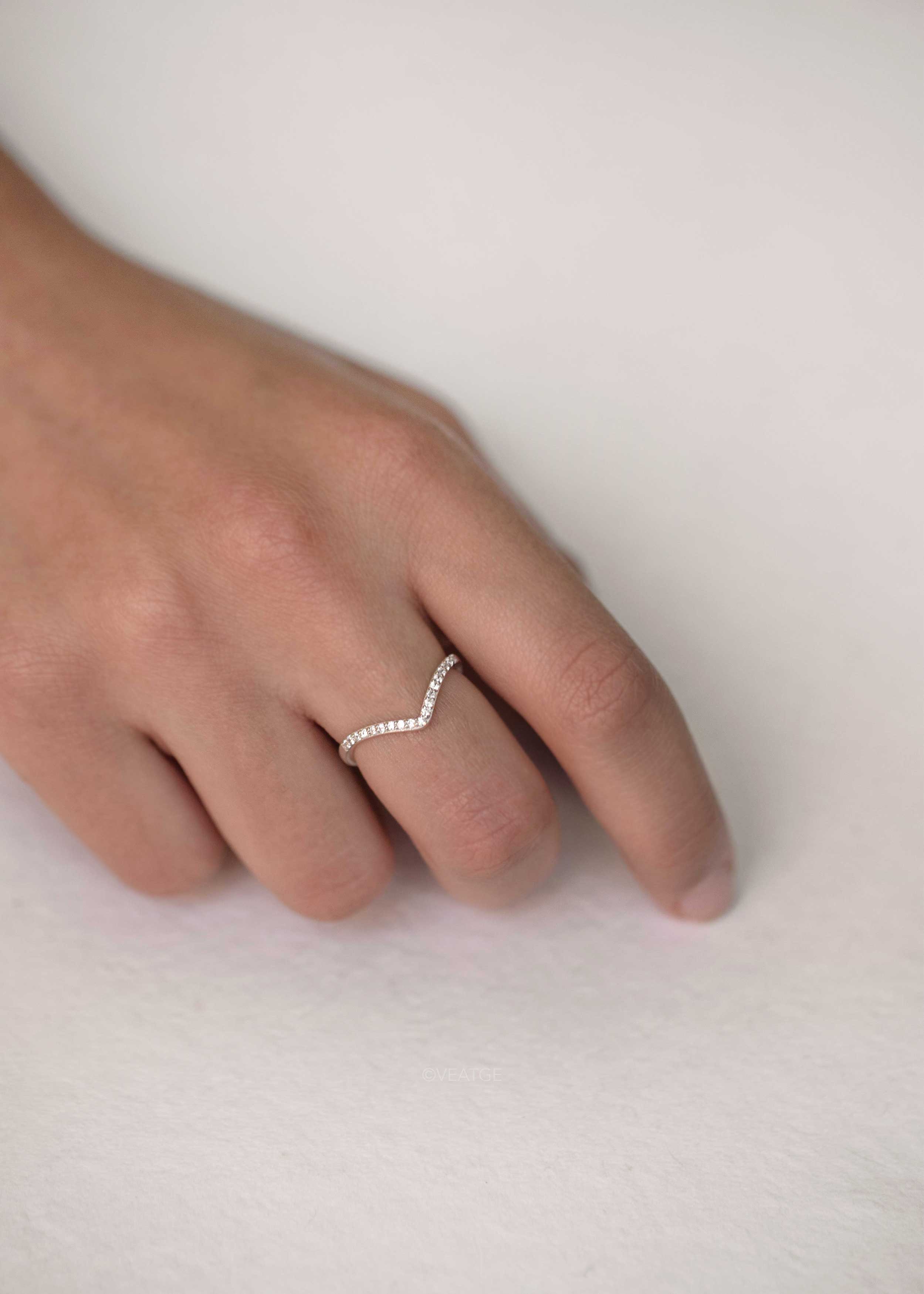 Colline Stacking Gold Ring Curved V Peak Chevron Stackable Gold Diamond Rings