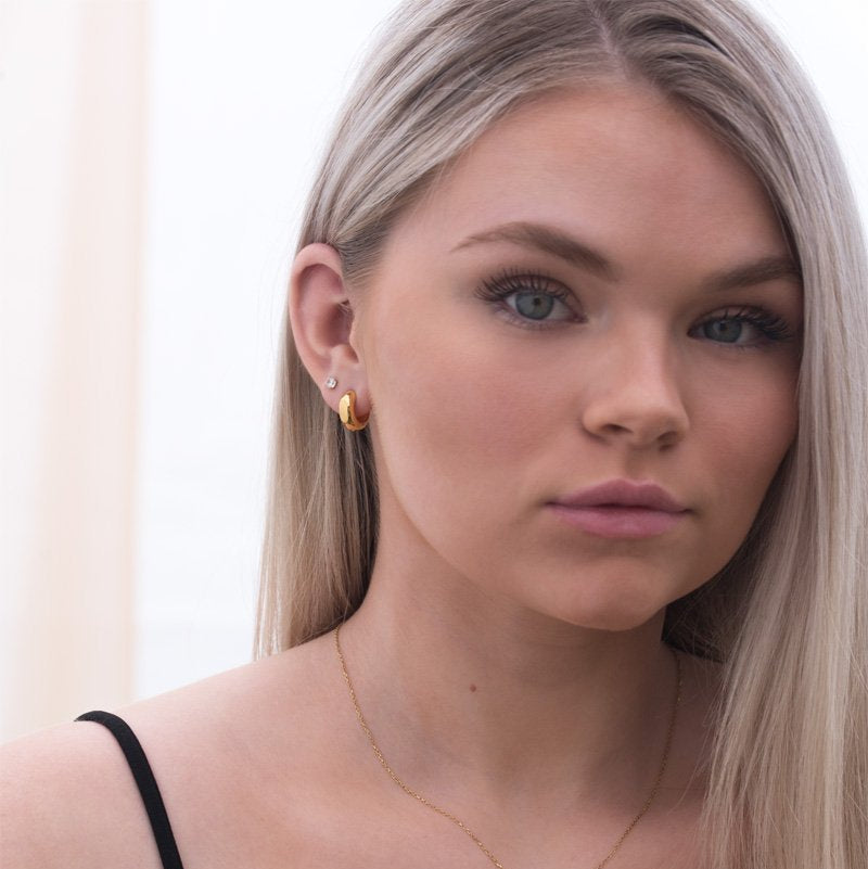 Chunky small hoops, gold hoop earrings, 18k gold hoops, small hoop earrings