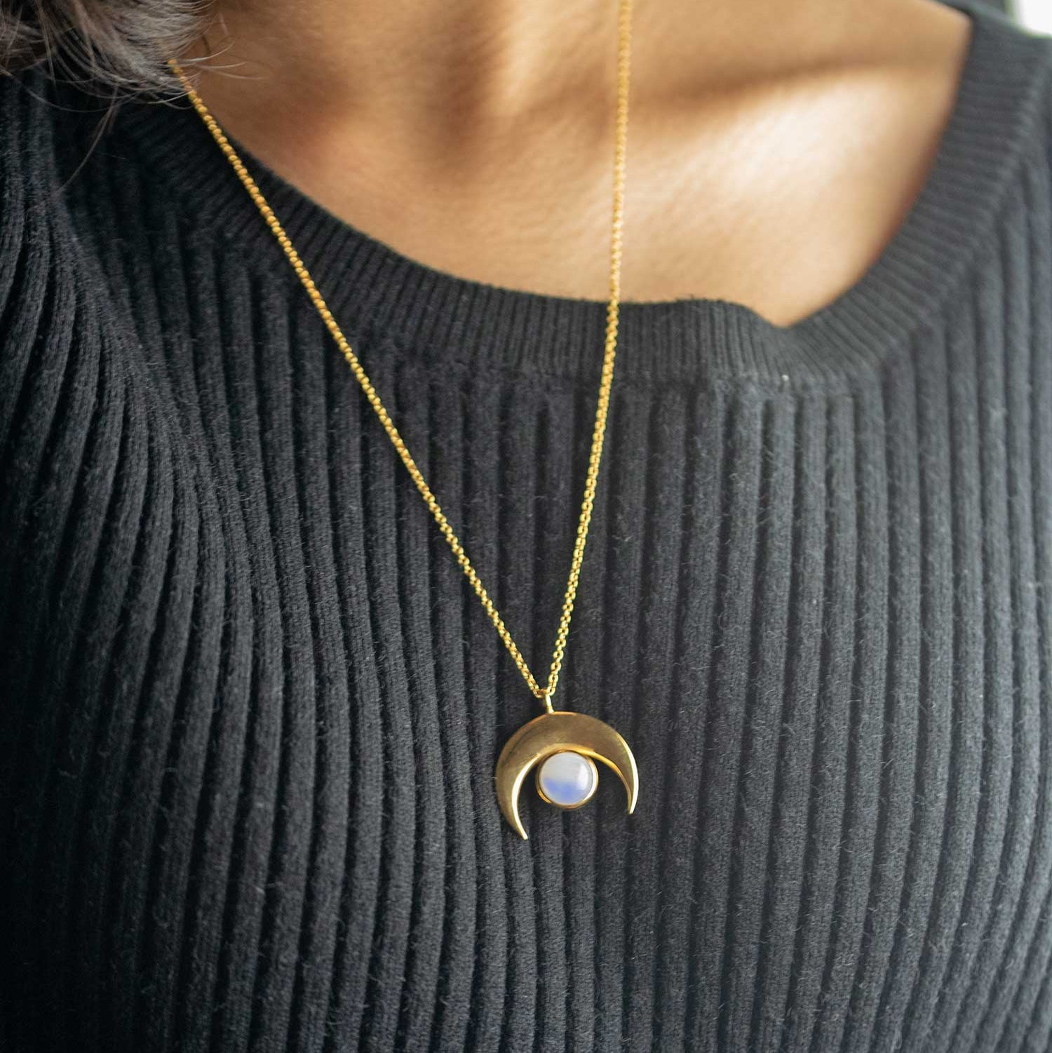 Crescent Necklace in Moonstone