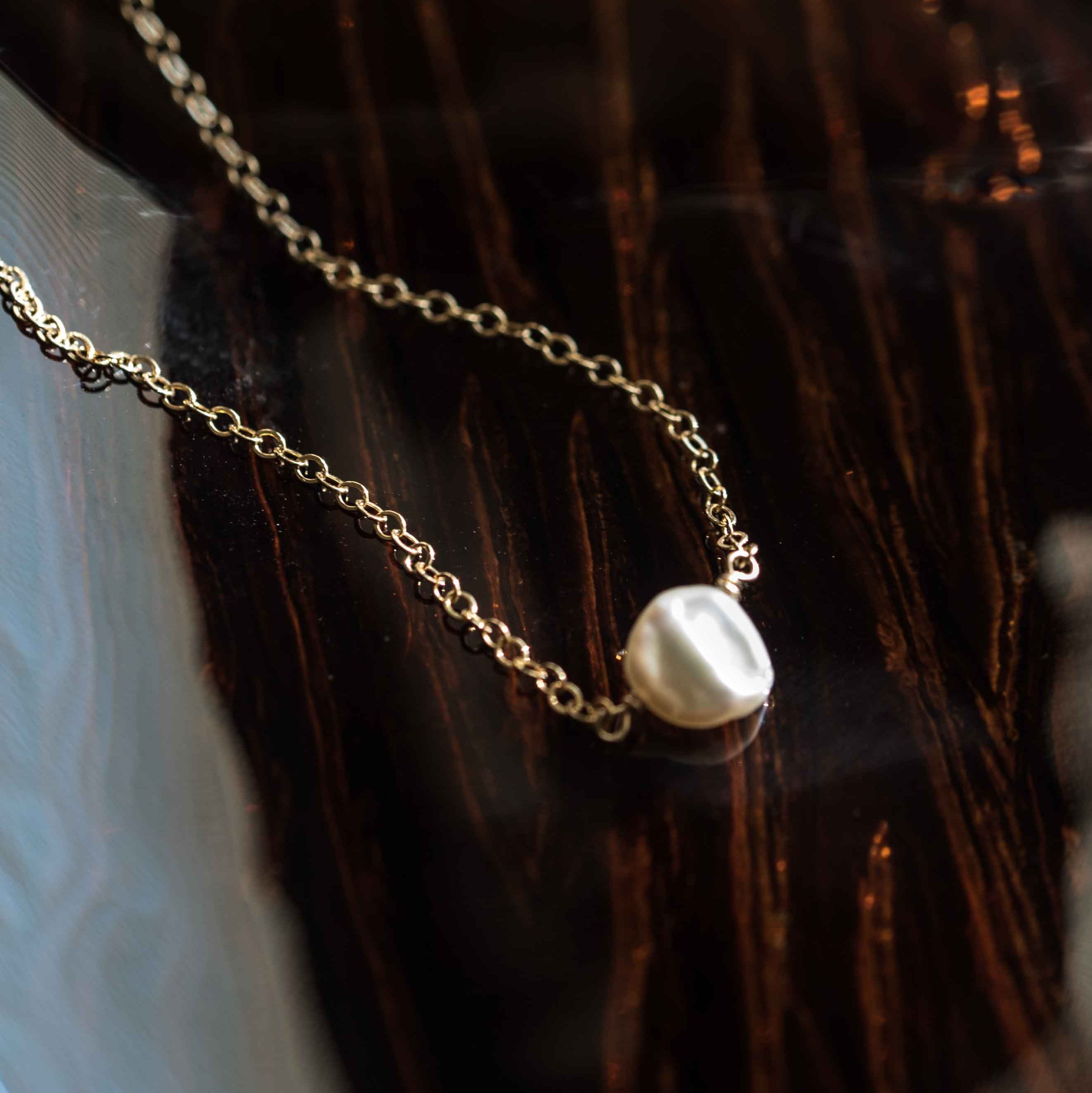 Keshi Pearl Necklace in gold