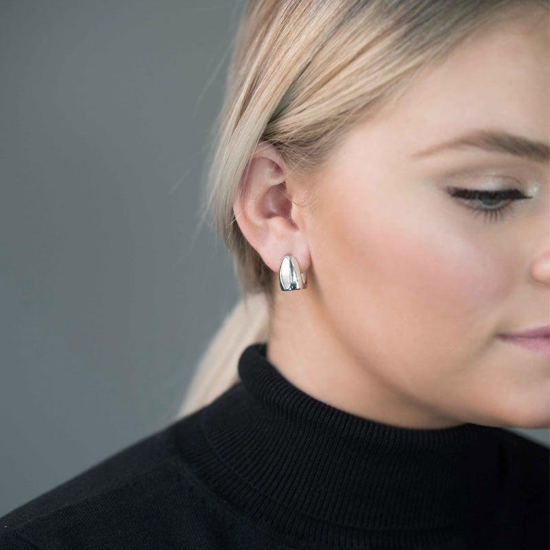 Chunky Silver Hoops Huggies, Simple Gold Hoops, Statement Earrings for Women, Chunky Hoop Earrings, Rose Gold Hoops, Birthday Gifts for her, Unique Gift for Girls Daughter Friend
