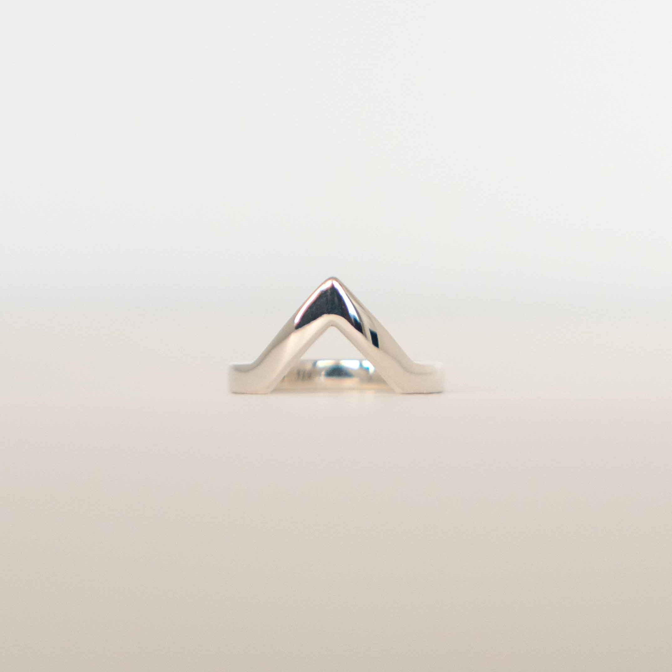 Peak Stacking Ring 925 Sterling Silver, Chevron Ring, Mountain Ring, wedding band