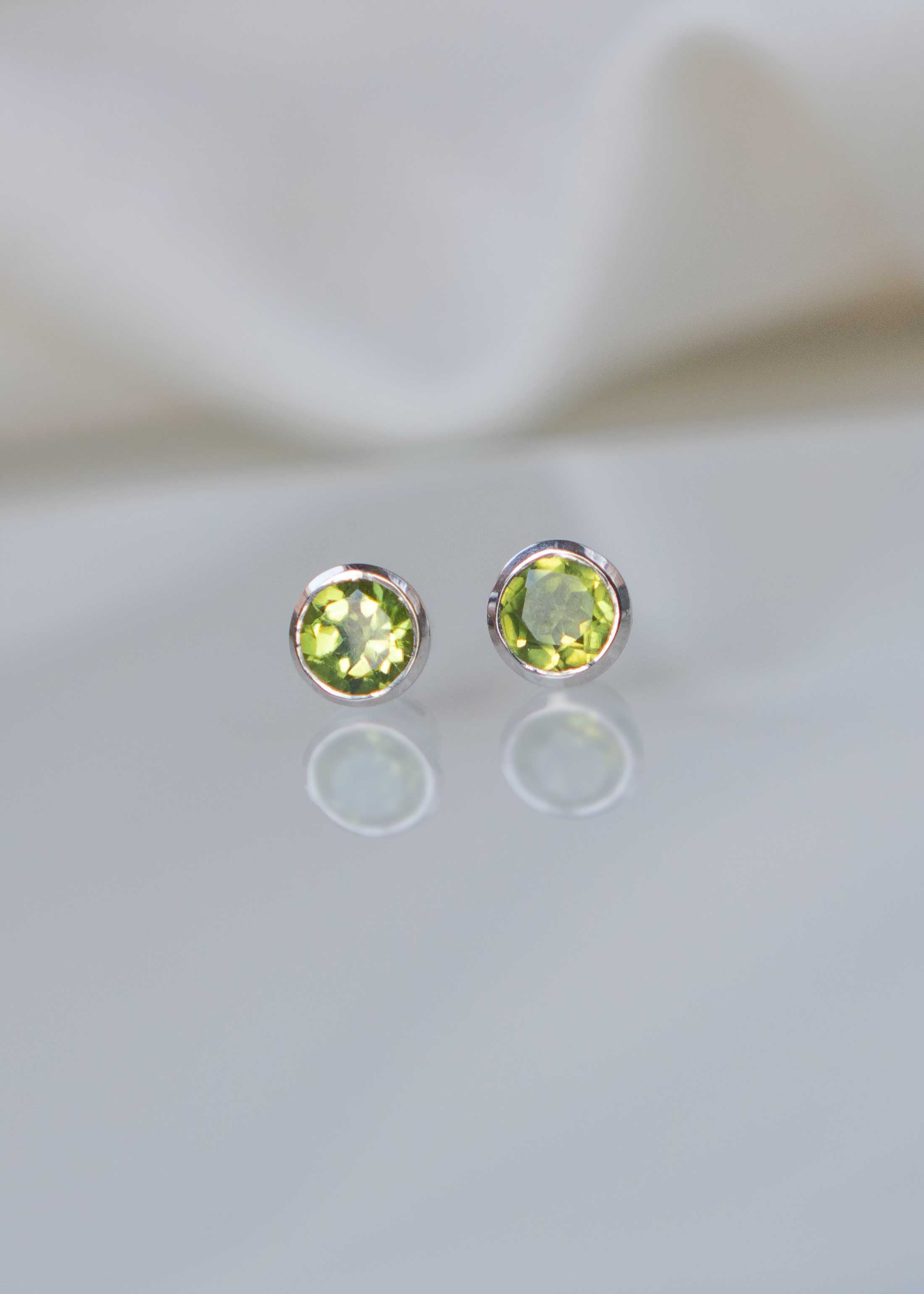 Peridot Medium Stud Earrings - Silver