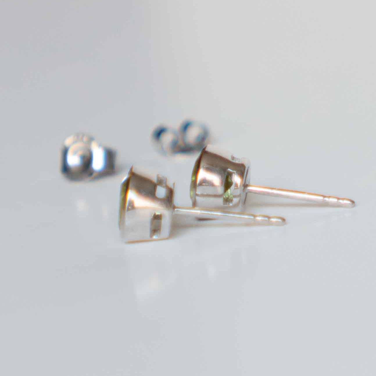 Peridot Medium Stud Earrings - Silver