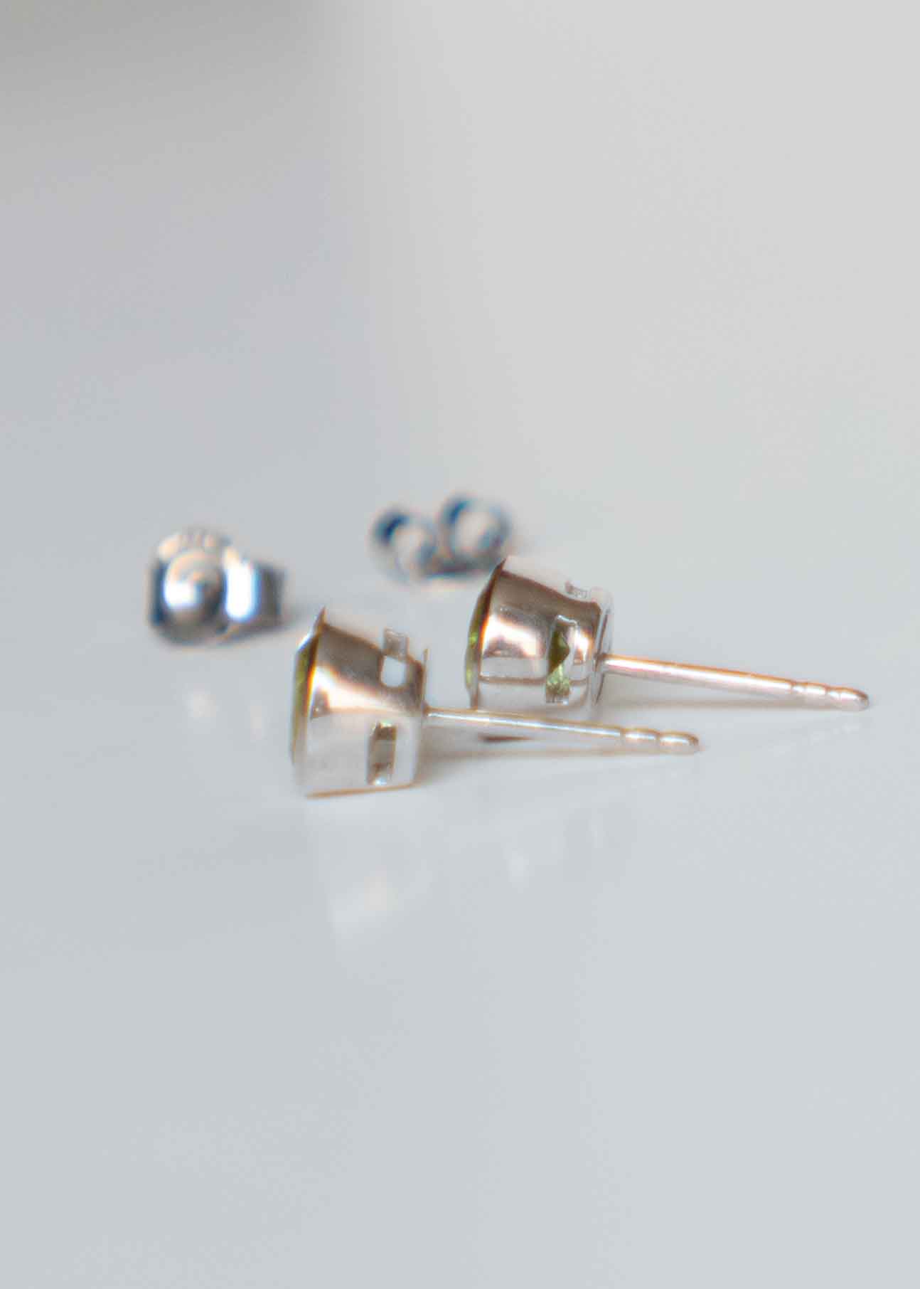 Peridot Medium Stud Earrings - Silver