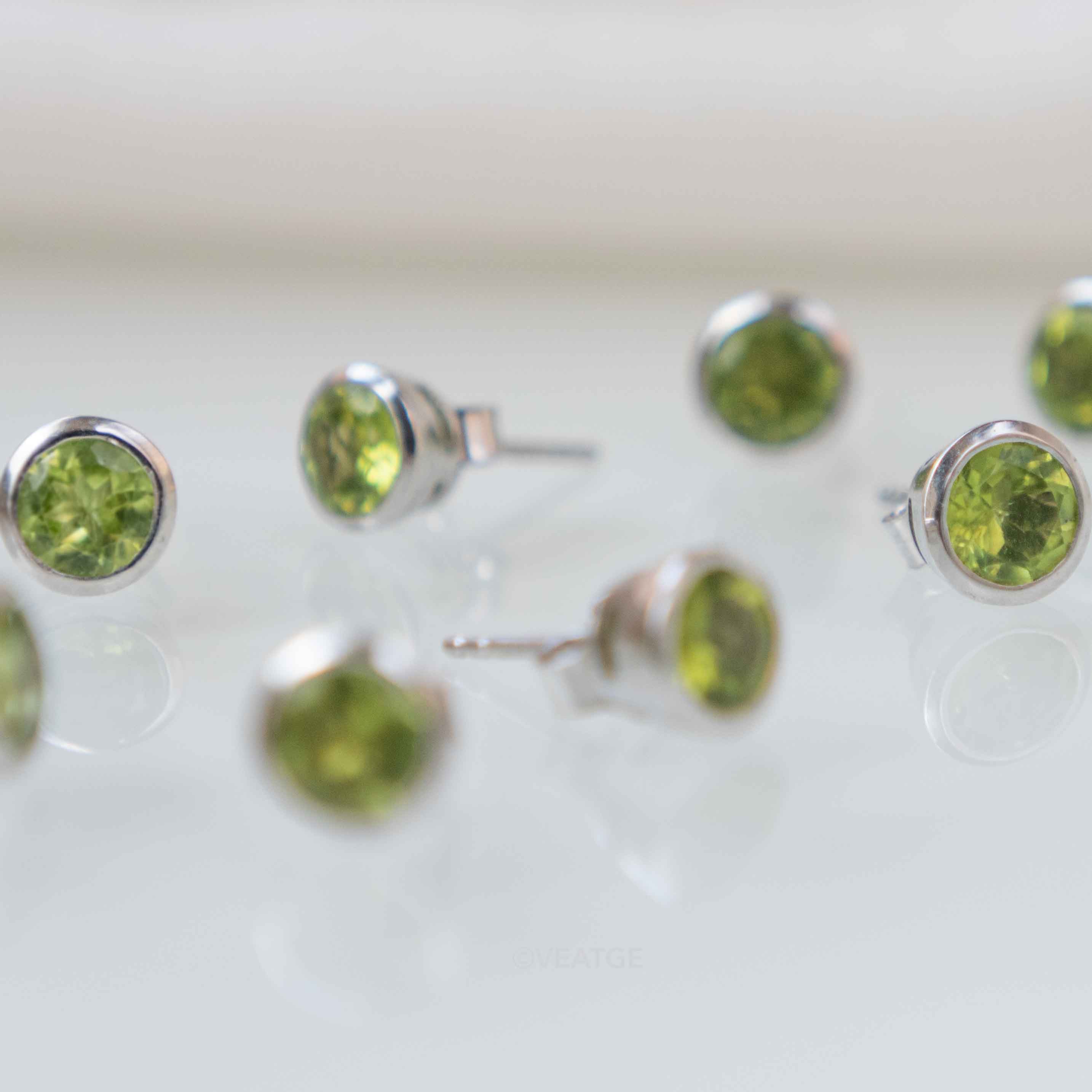 Peridot Medium Stud Earrings - Silver