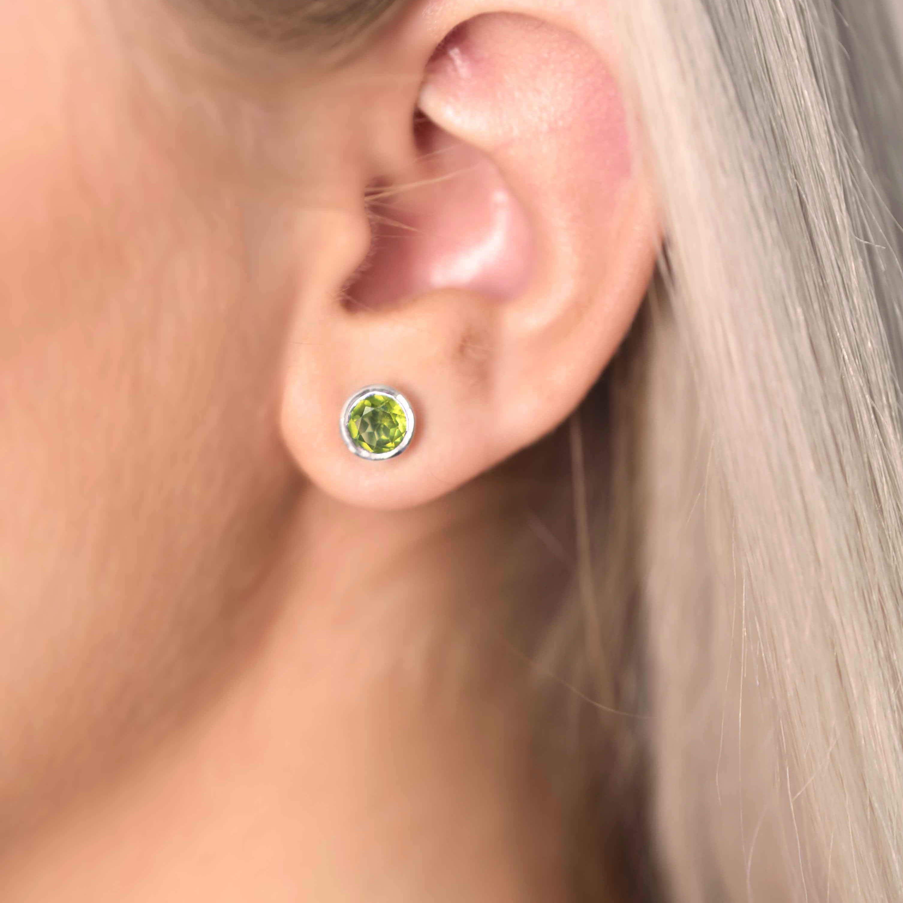 Peridot Medium Stud Earrings - Silver