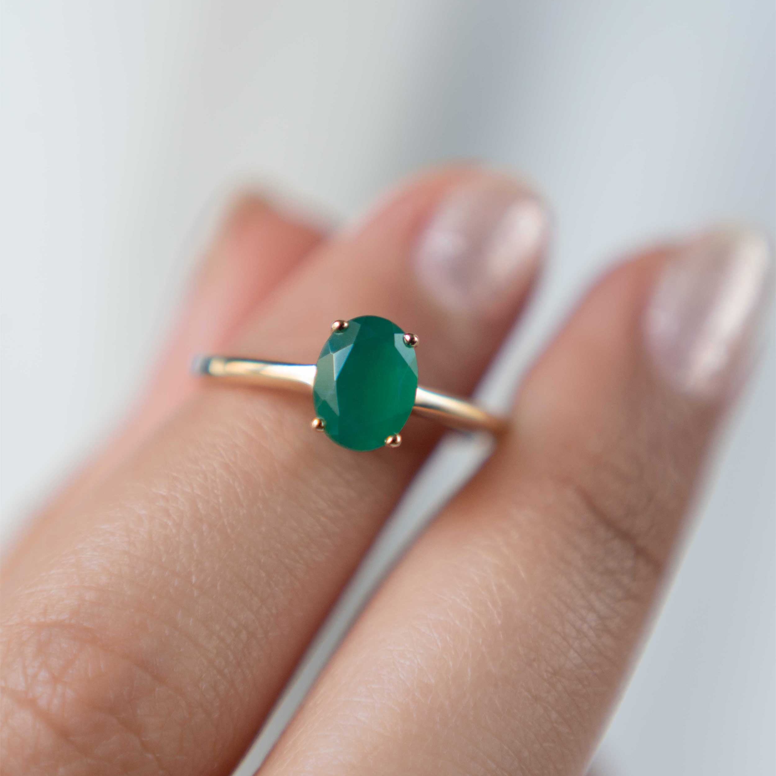 signature oval green onyx ring in 14k gold vermeil