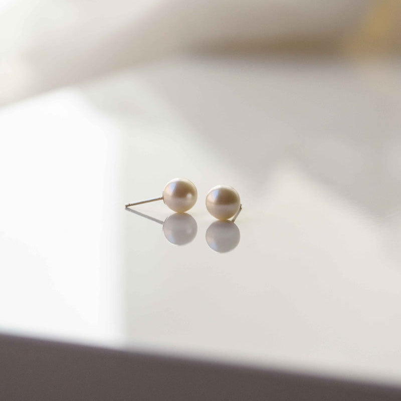Pearl Studs in solid gold