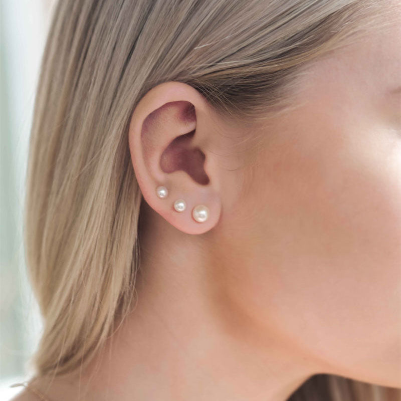 Pearl Studs in solid gold