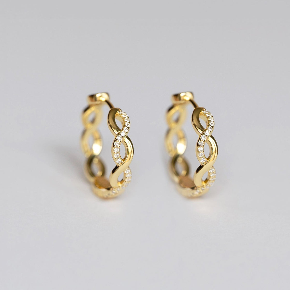 Twist Hoop Earrings - Moissanite
